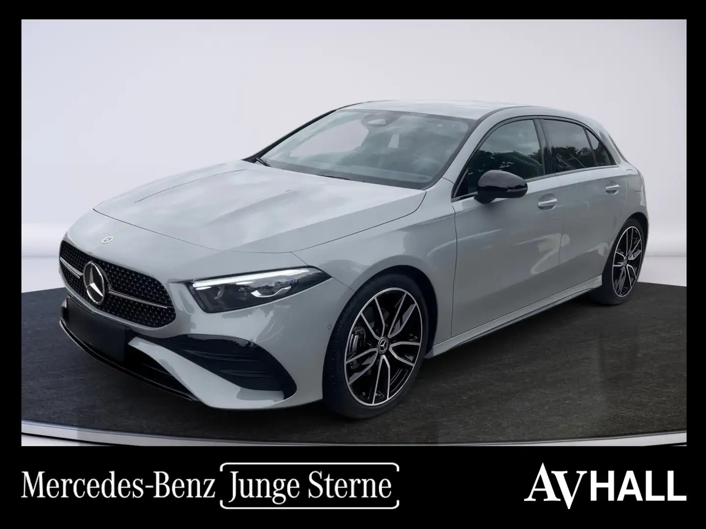 Mercedes-Benz A 180 d Kompaktlimousine Navi,Rückfahrkamera,Klima Grau - 1