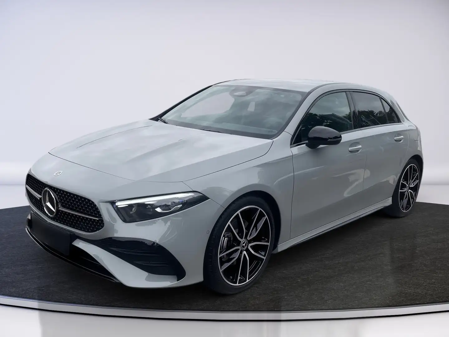 Mercedes-Benz A 180 d Ö-Edition Navi,Rückfahrkamera,Klima Grau - 2