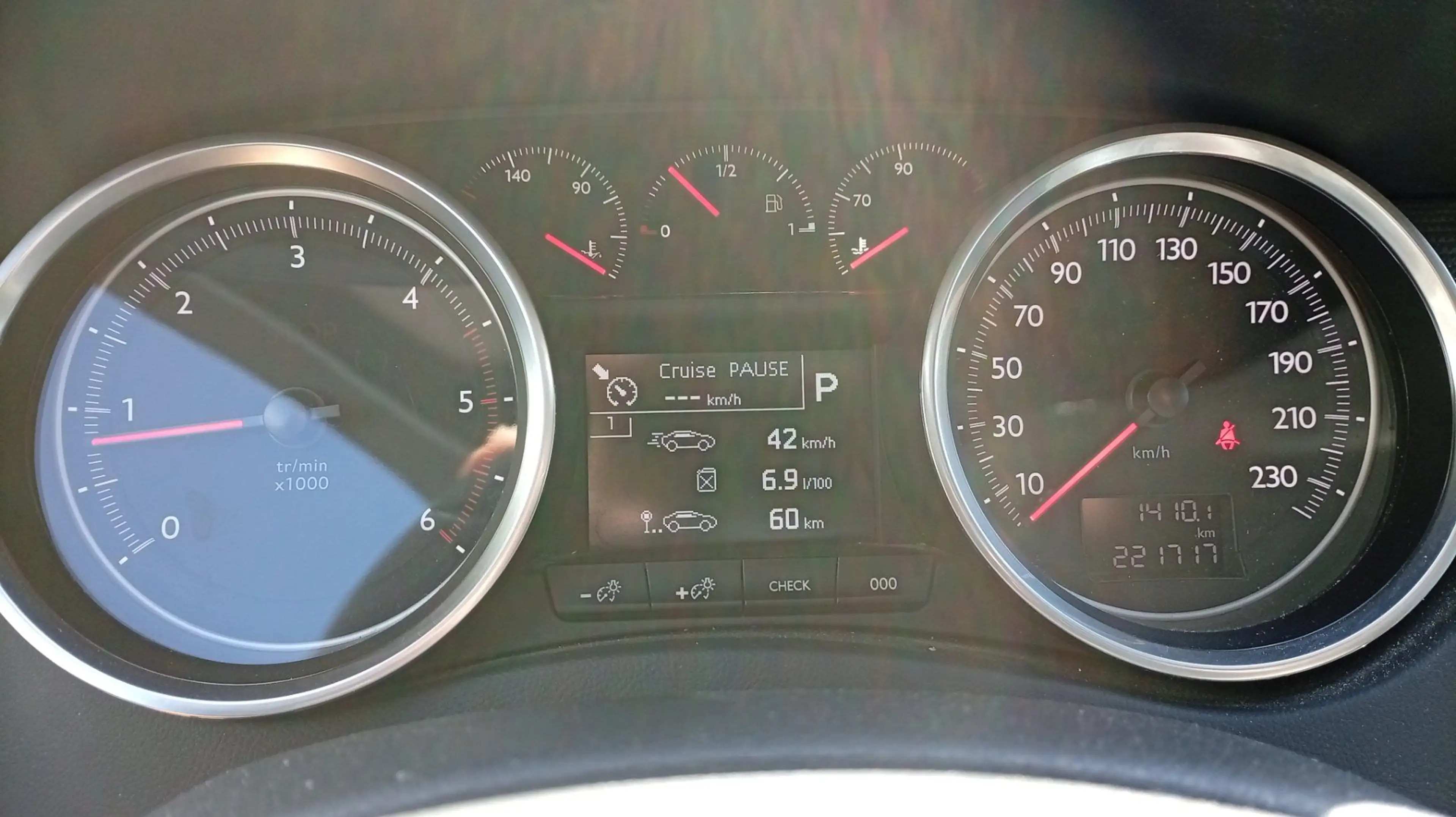 Peugeot 508 1,6HDI - Automat — photo 7