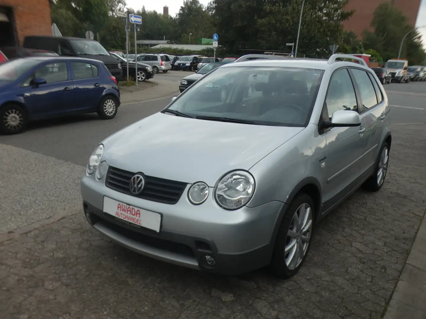 Volkswagen Polo Fun Silber - 2