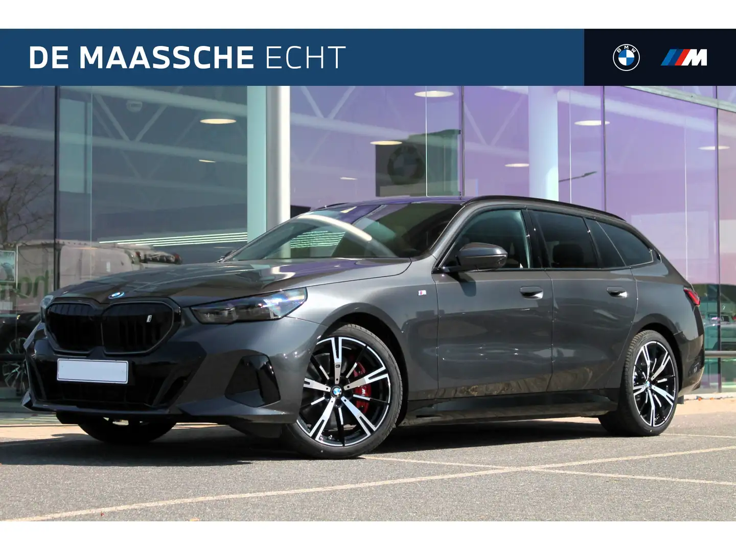 BMW i5 eDrive40 M Sport / Panoramadak / Trekhaak / Adapti Grijs - 1