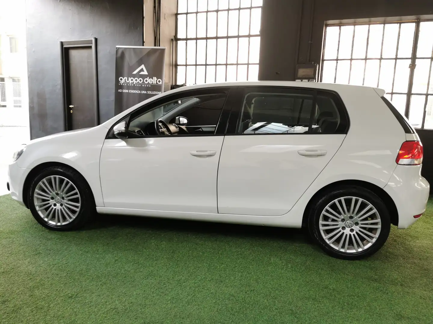 Volkswagen Golf 5p 1.2 tsi Trendline EURO5-CERCHI 17/NAVI/CLIMA Blanc - 2