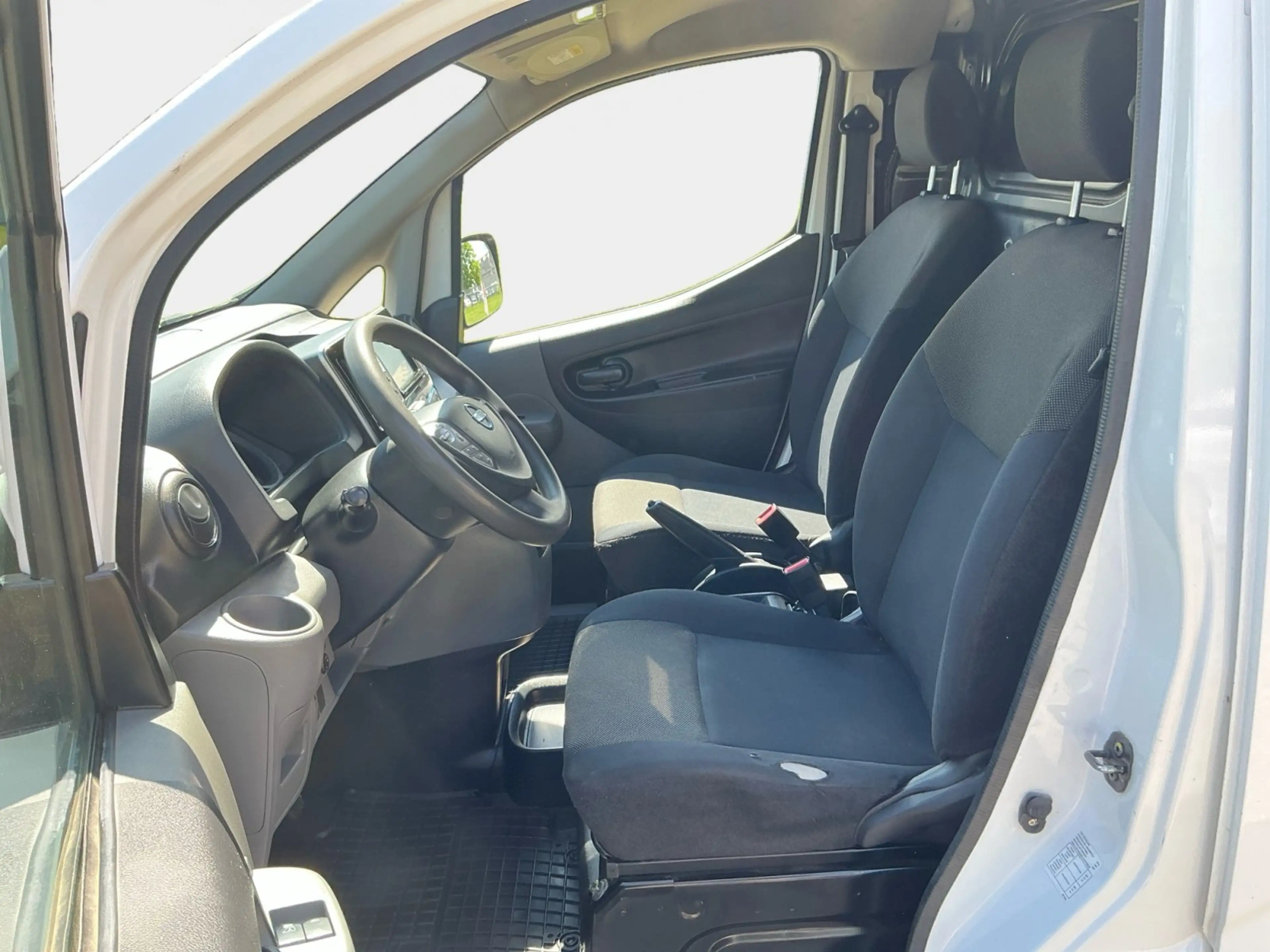 Nissan Evalia e-Kasten 2.Zero Edition — photo 11