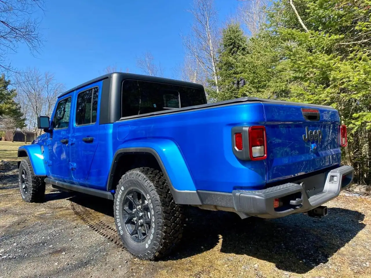 Jeep Gladiator снимка Jeep Gladiator