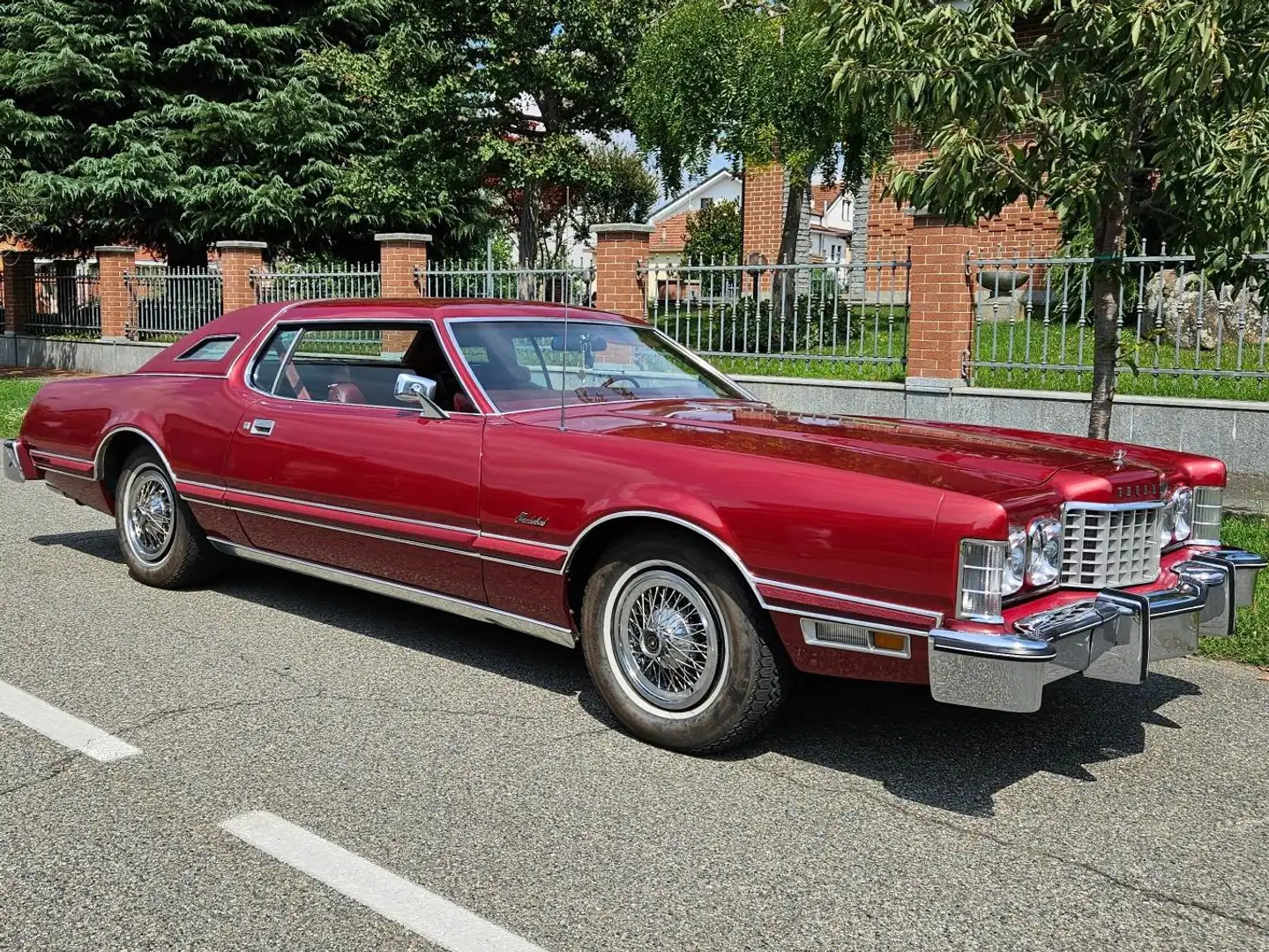 Ford Thunderbird Roşu - 2