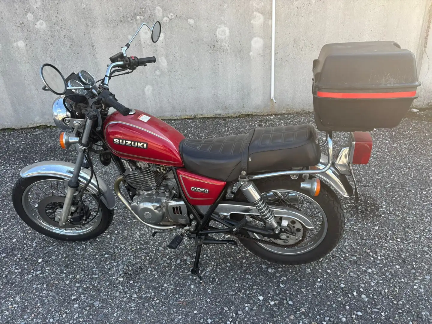 Suzuki GN 250 - 1