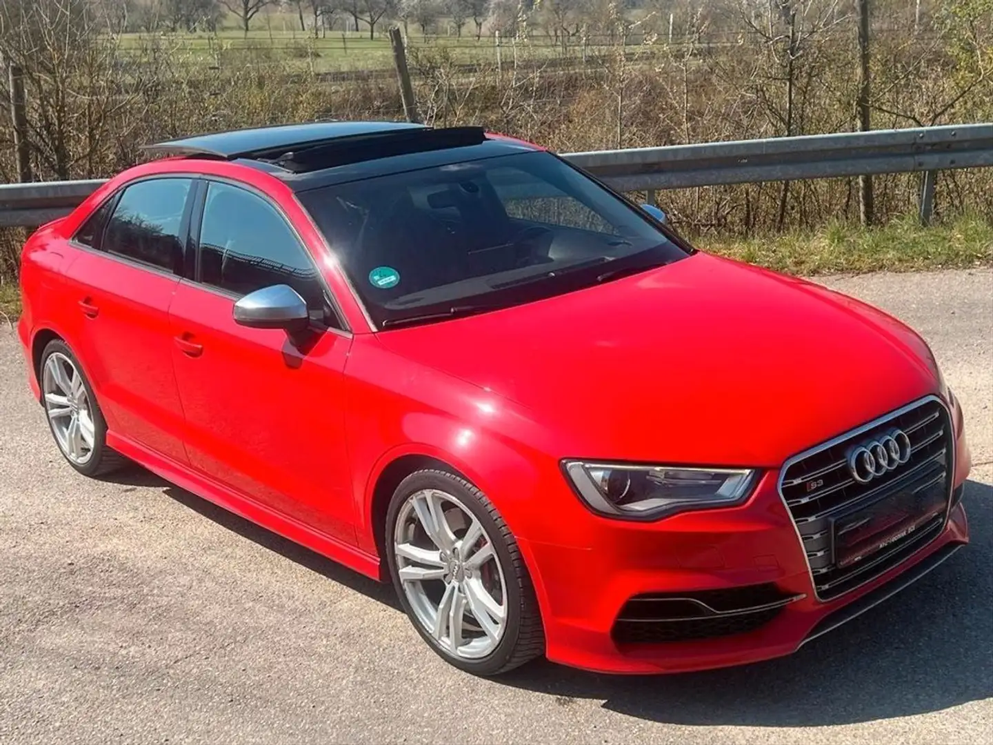 Audi S3 2.0 TFSI quattro S-Tronic Rouge - 2