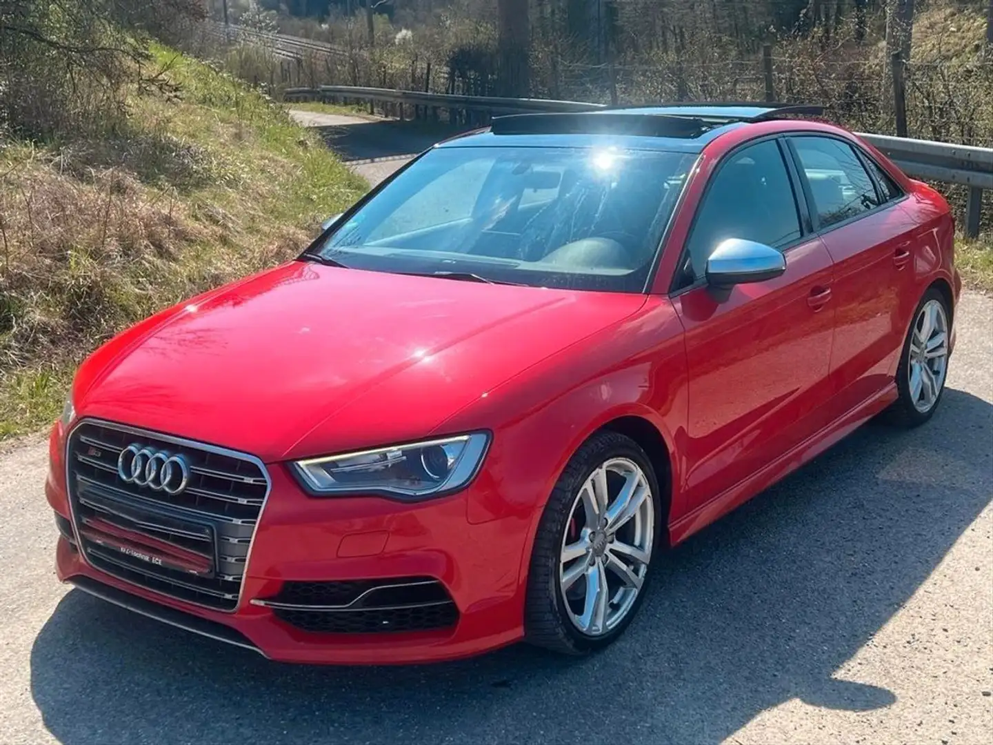 Audi S3 2.0 TFSI quattro S-Tronic Rouge - 1