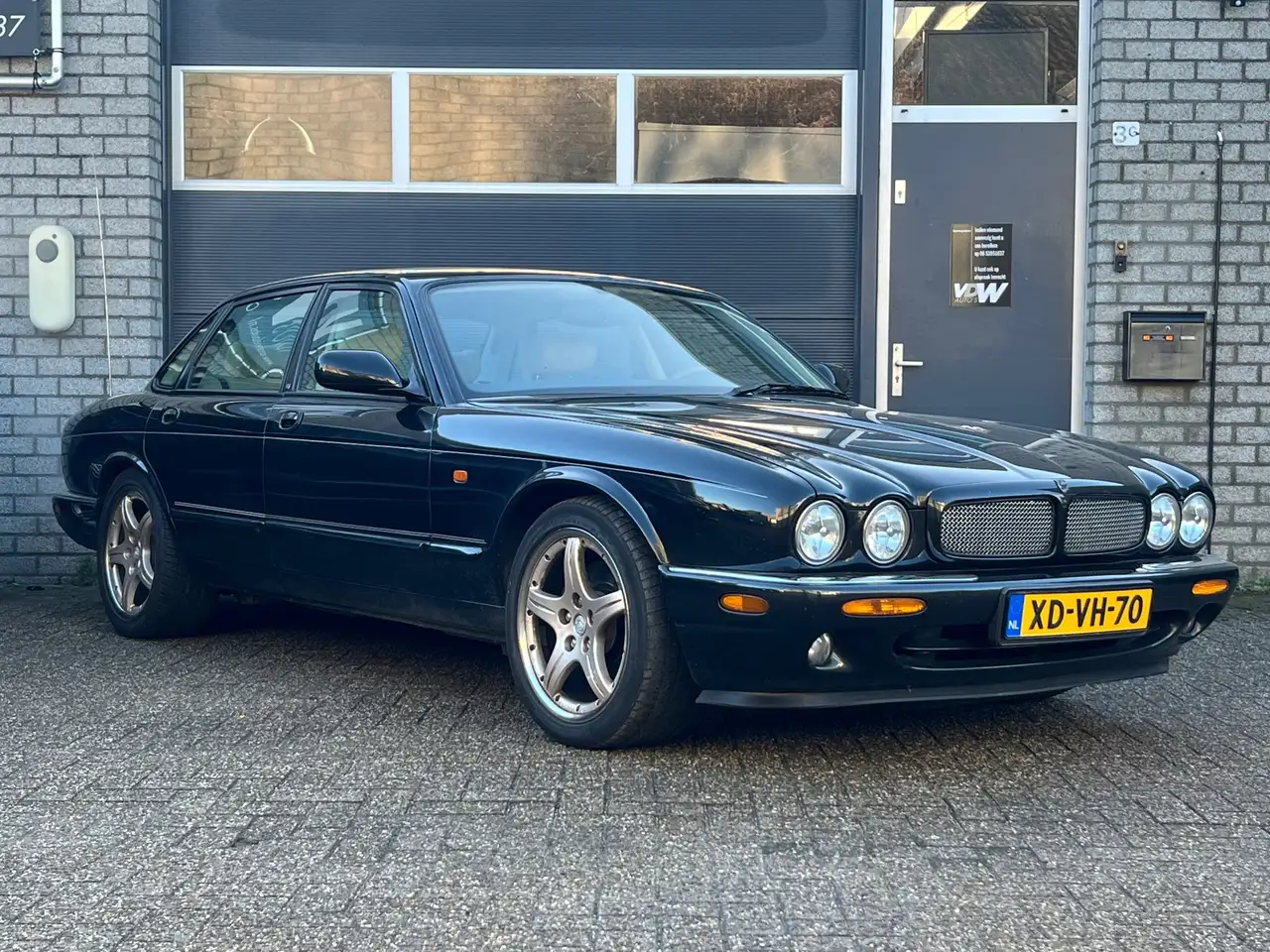 Jaguar XJR 4.0 V8 SUPERCHARGET NL auto boekjes T.I., foto 2