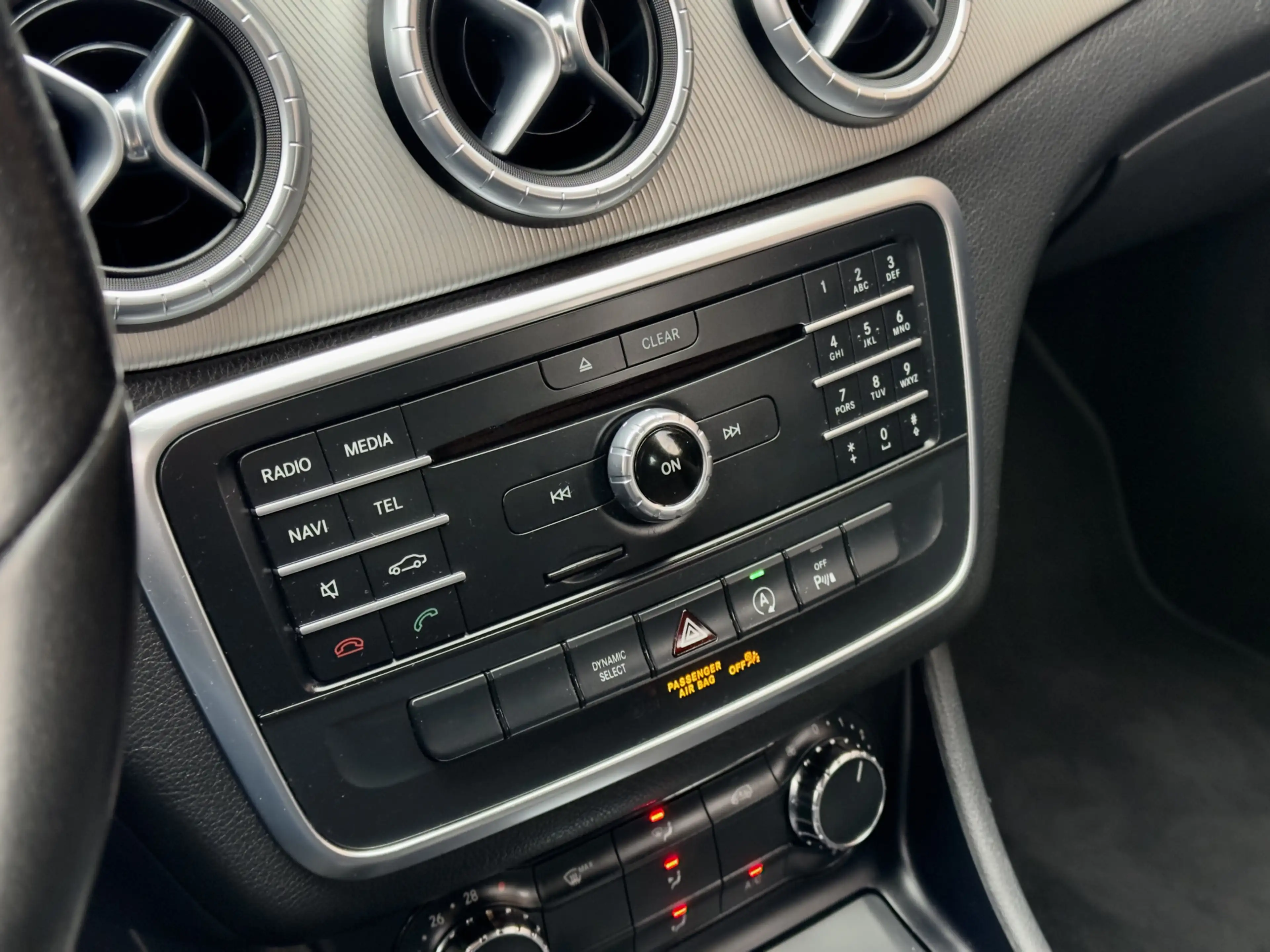 Mercedes-Benz CLA 200 Shooting Brake 200D ACTIE! BETAAL NU 50% 6450 DE R — photo 10