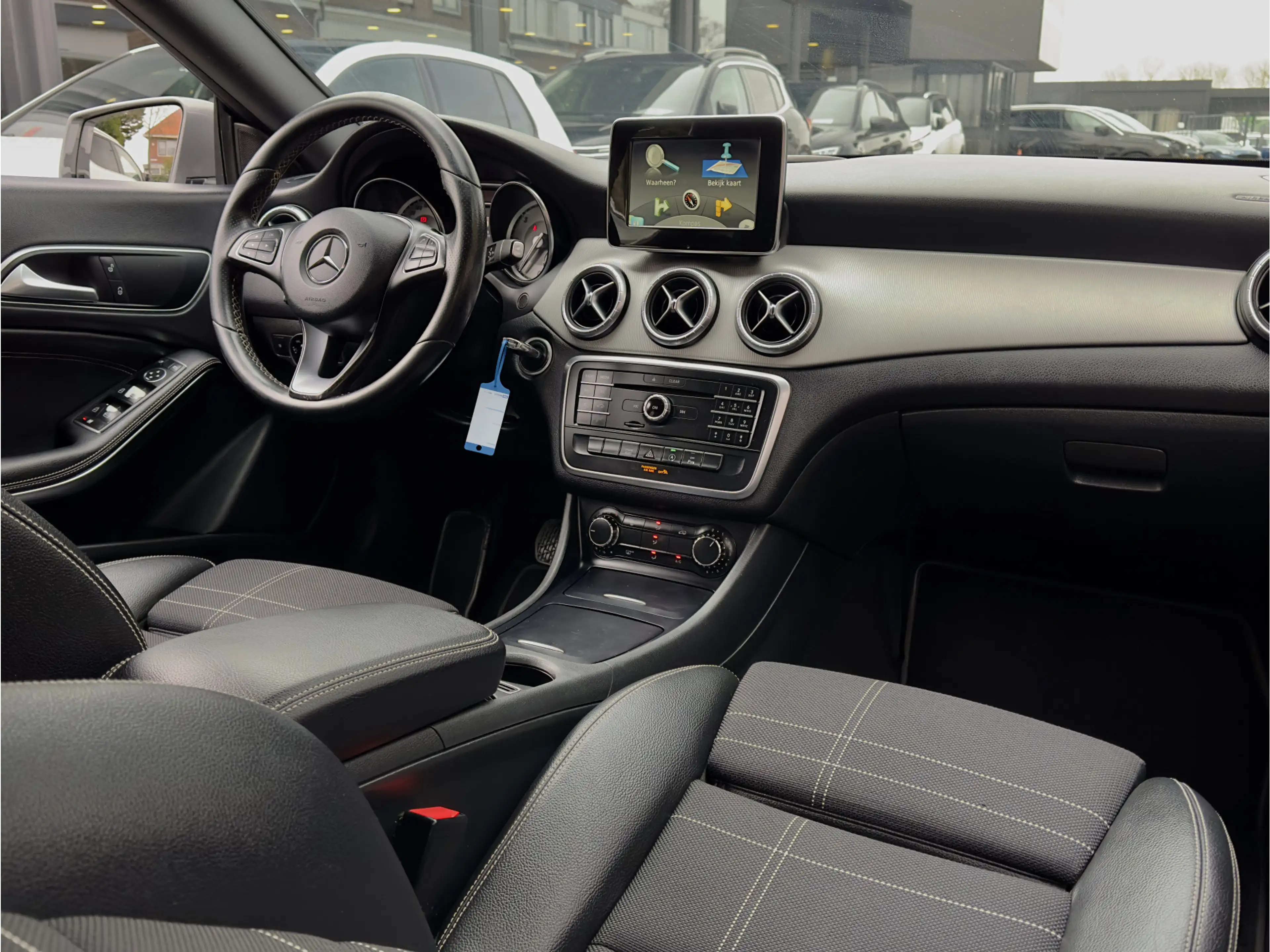 Mercedes-Benz CLA 200 Shooting Brake 200D ACTIE! BETAAL NU 50% 6450 DE R — photo 2