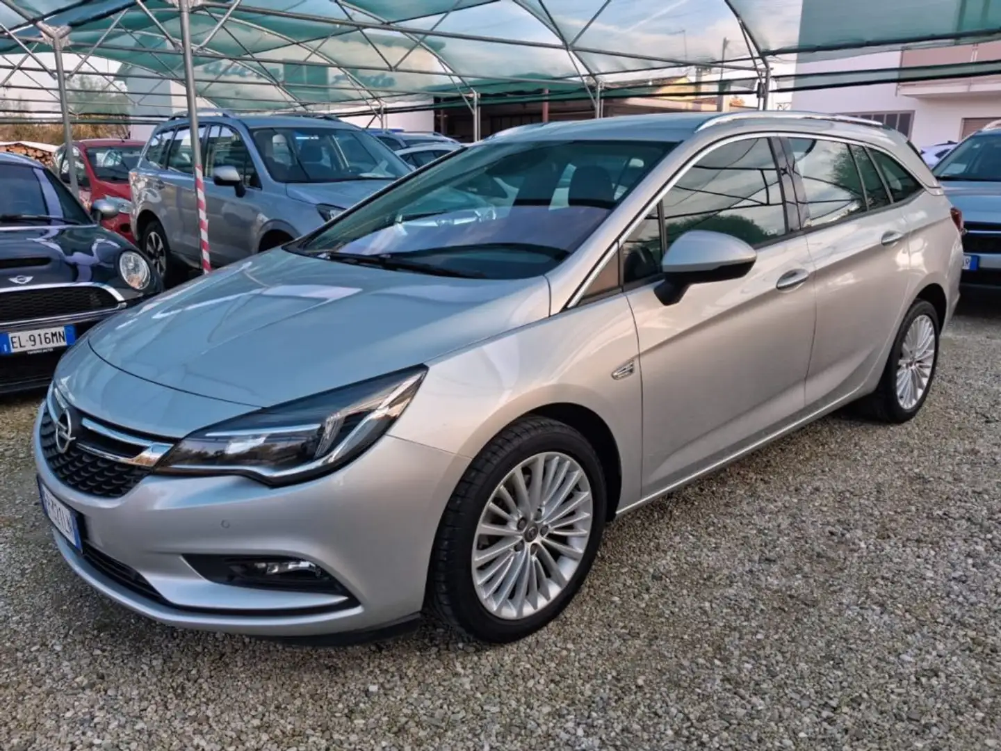Opel Astra 1.6 CDTi 136CV aut. Sports Tourer Innovation Argento - 1