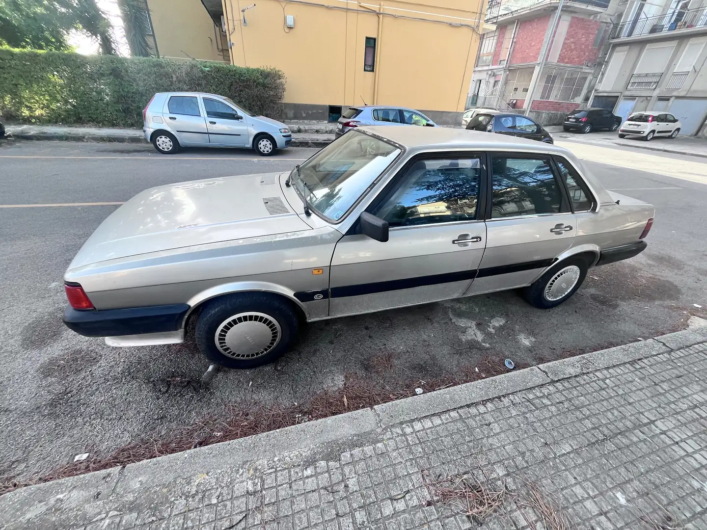 Audi 80 80 1.6 td GL 4p Argento - 2