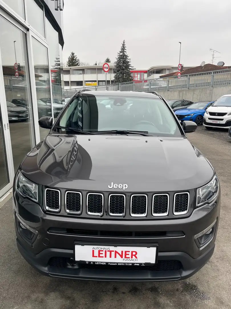 Jeep Compass Longitude 4WD Grau - 2