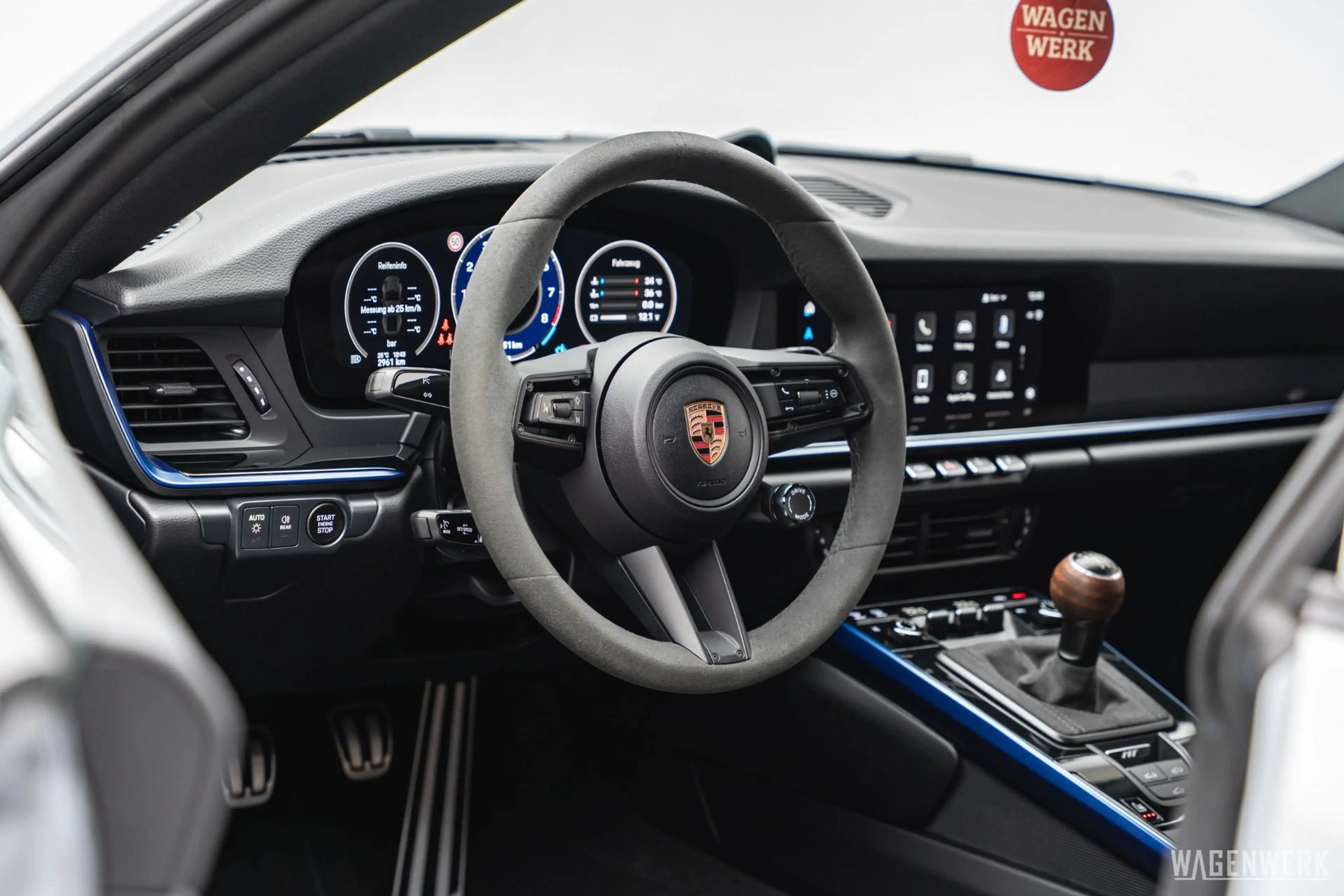Porsche 911 992.2 Carrera T 6-GANG SCHALTGETRIEBE SCHIEBEDACH — photo 12