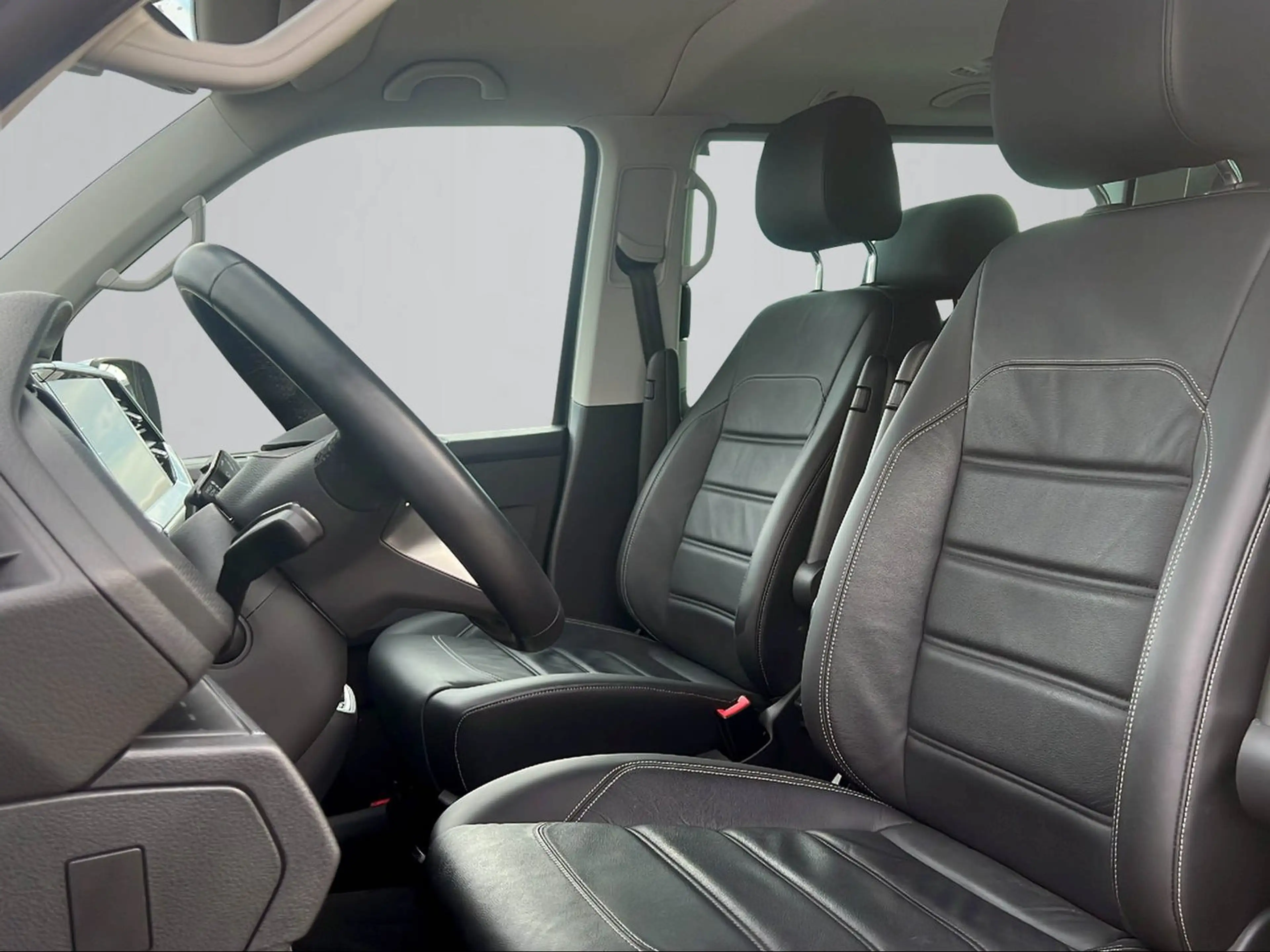 Volkswagen T6.1 Multivan VW T6.1 T6.1 Multivan Highline TDI 4MOTION — photo 9