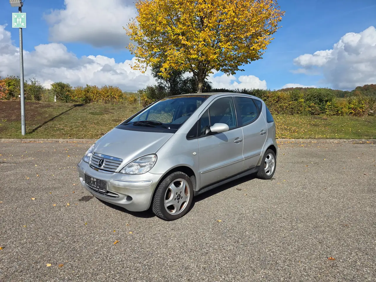 Mercedes-Benz A 140 A-Klasse Avantgarde TÜV NEU 09/2028 Lamellendach, foto 2