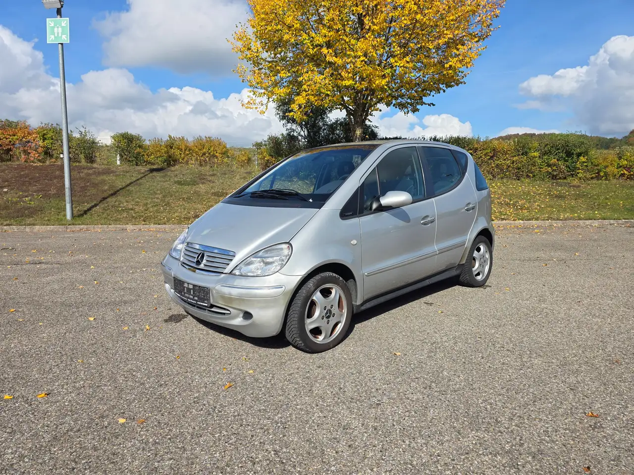 Mercedes-Benz A 140 A-Klasse Avantgarde TÜV NEU 09/2028 Lamellendach, foto 1