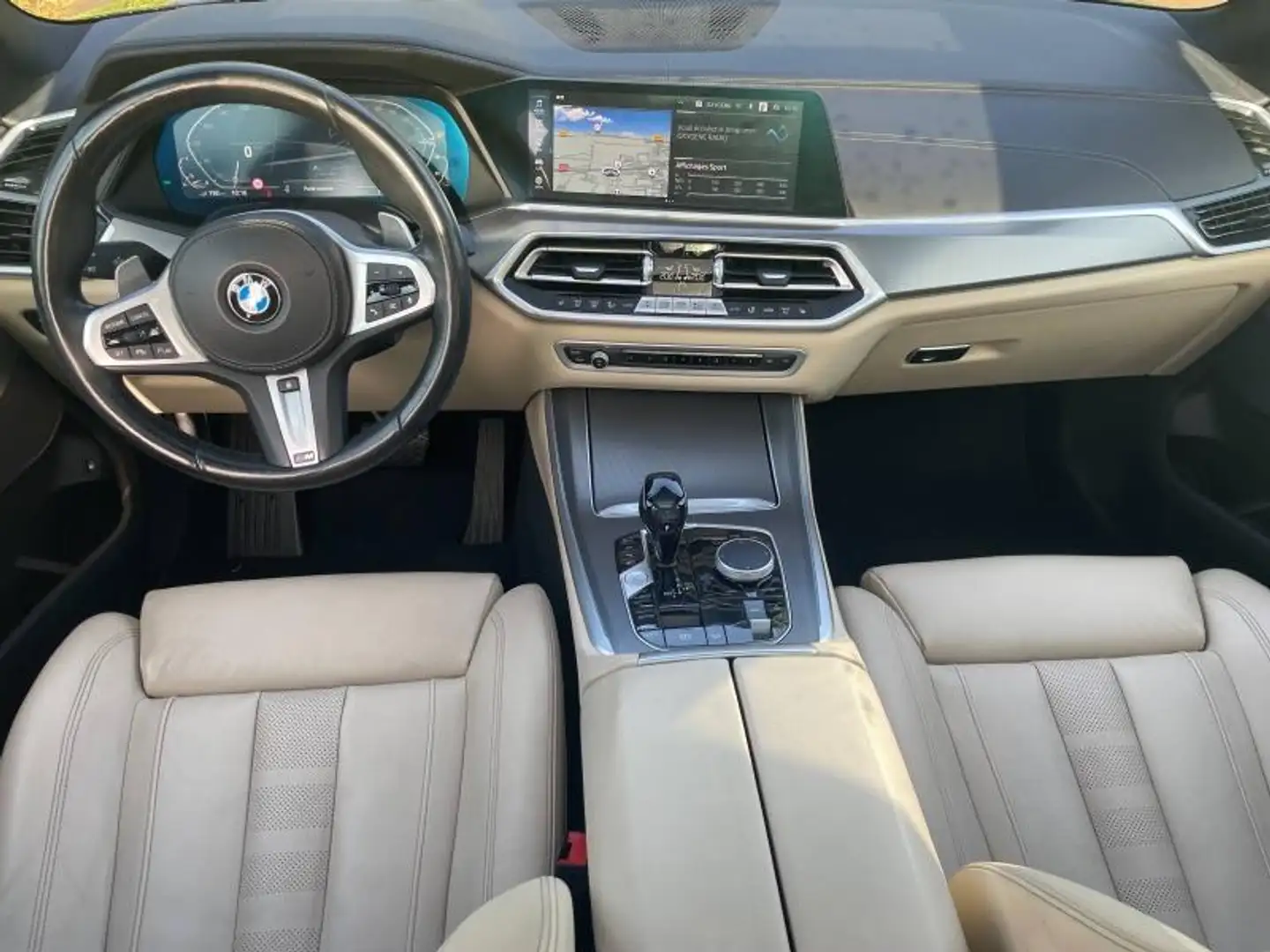BMW X5 xDrive45e 394ch xLine 17cv Schwarz - 1