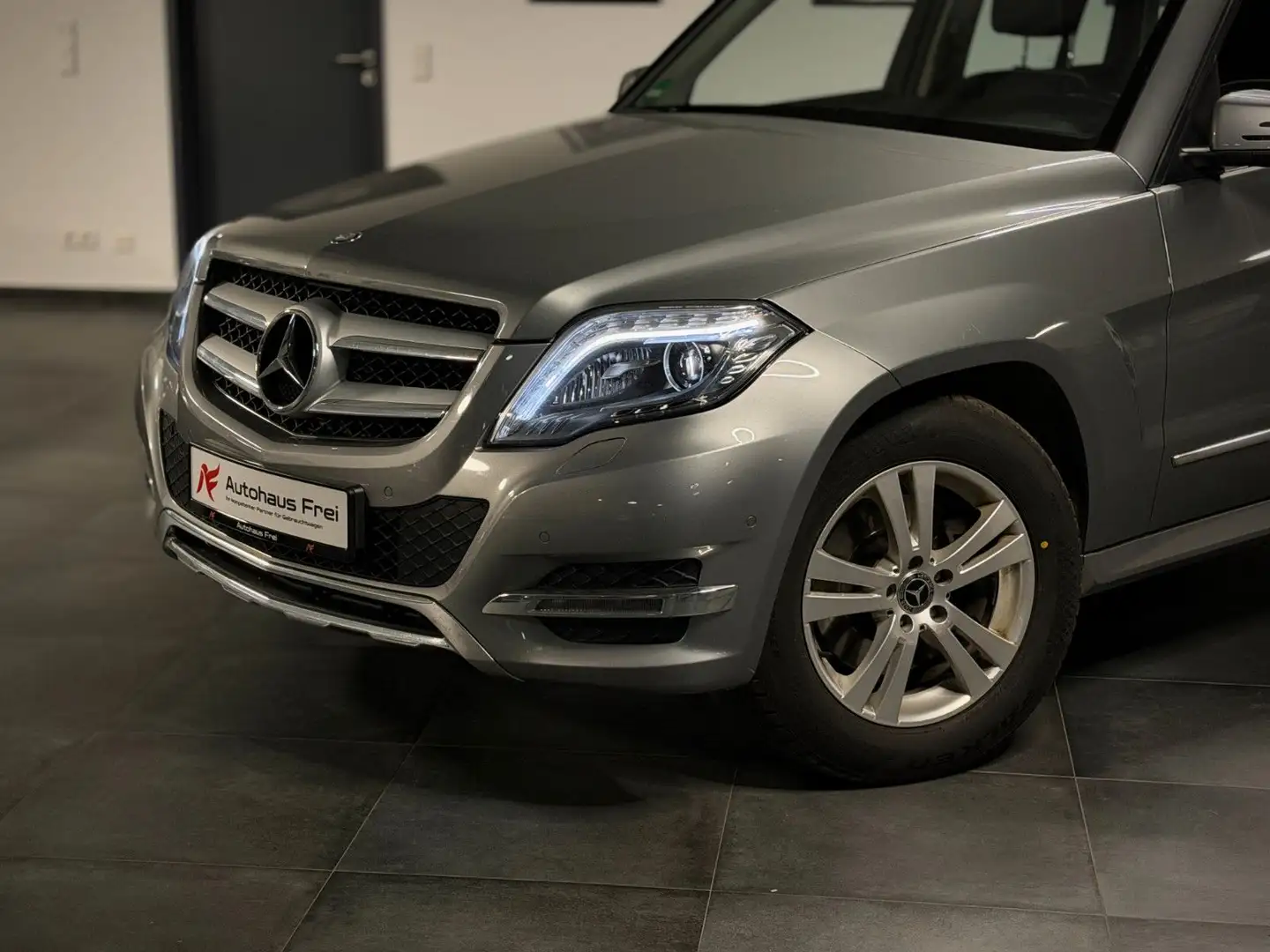 Mercedes-Benz GLK 350 CDI 4MATIC*Kamera*Panorama*AHK* Grau - 2