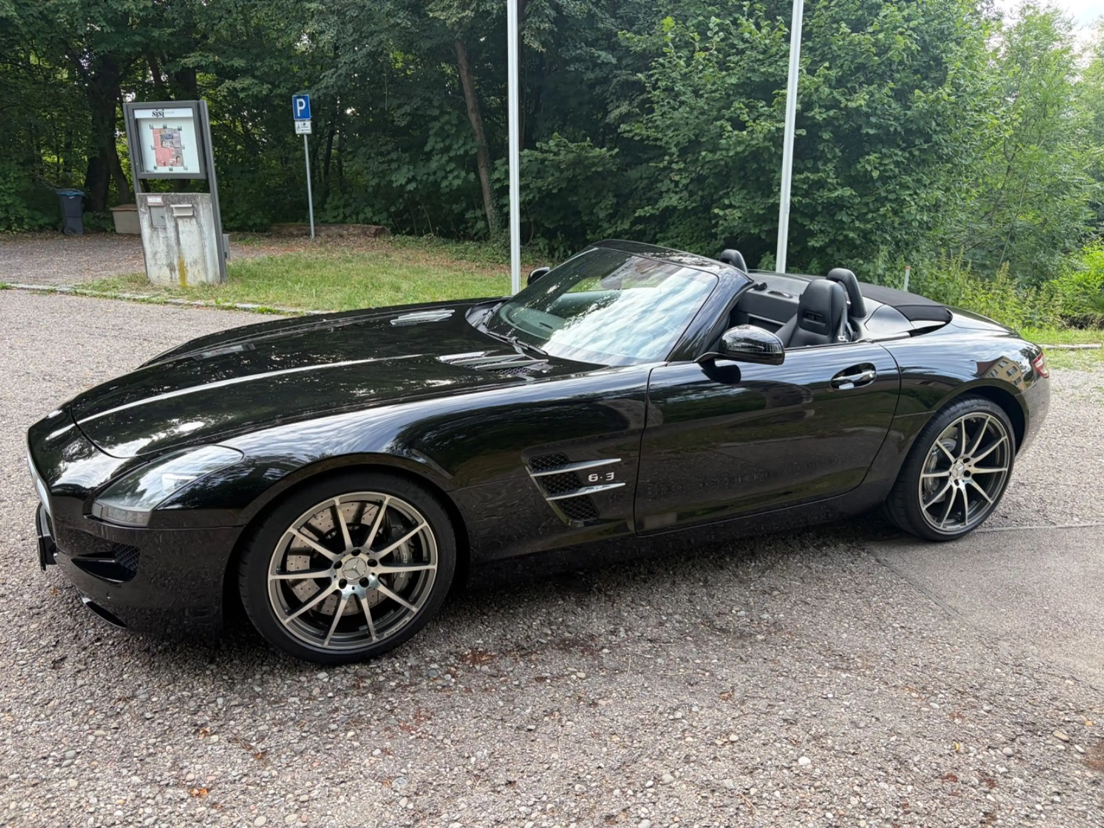 Mercedes-Benz SLS 6.2 V8 Roadster TOPZUSTAND USA Import — photo 6