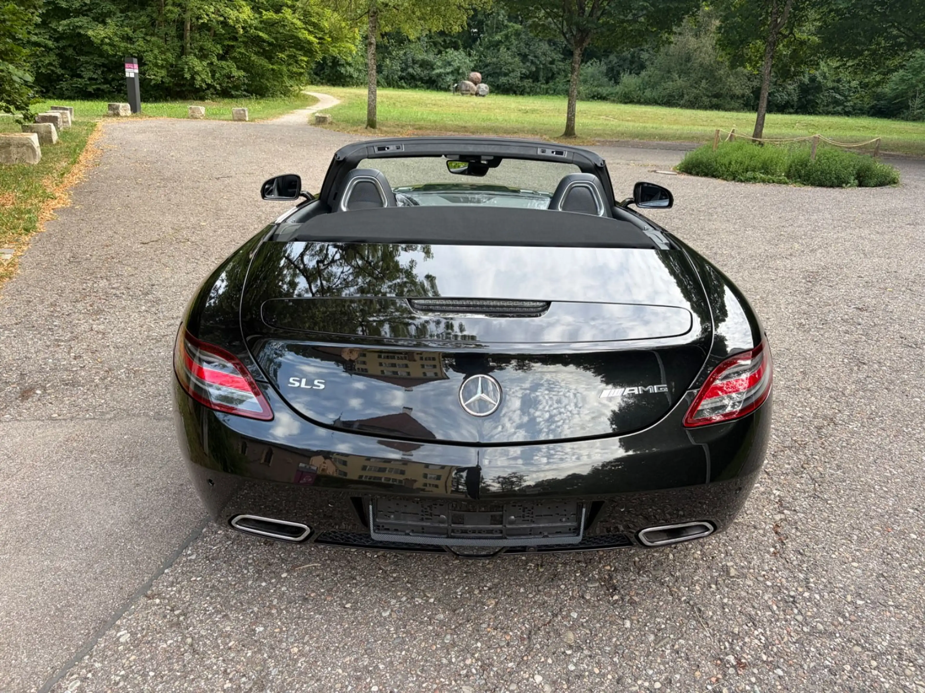 Mercedes-Benz SLS 6.2 V8 Roadster TOPZUSTAND USA Import — photo 9