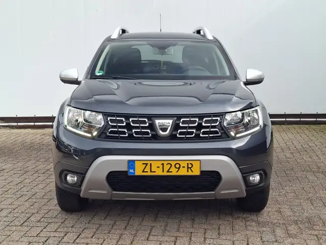 Dacia Duster view 6