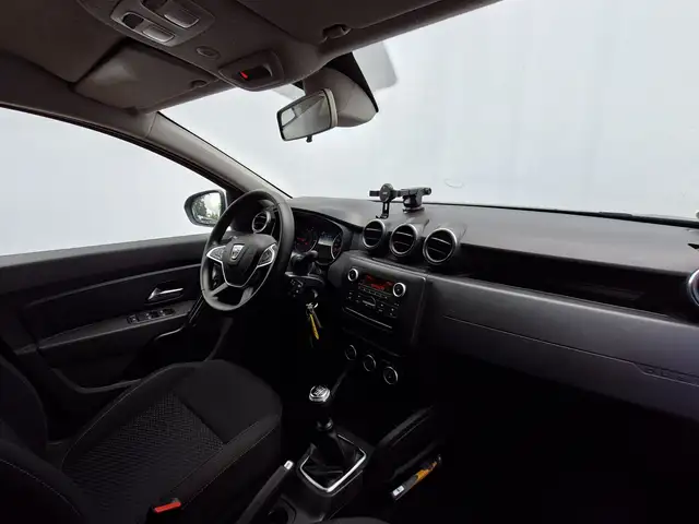 Dacia Duster view 3