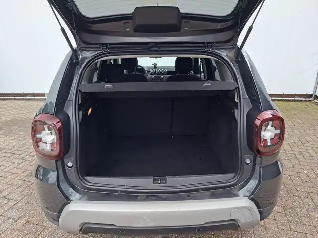 Dacia Duster view 9