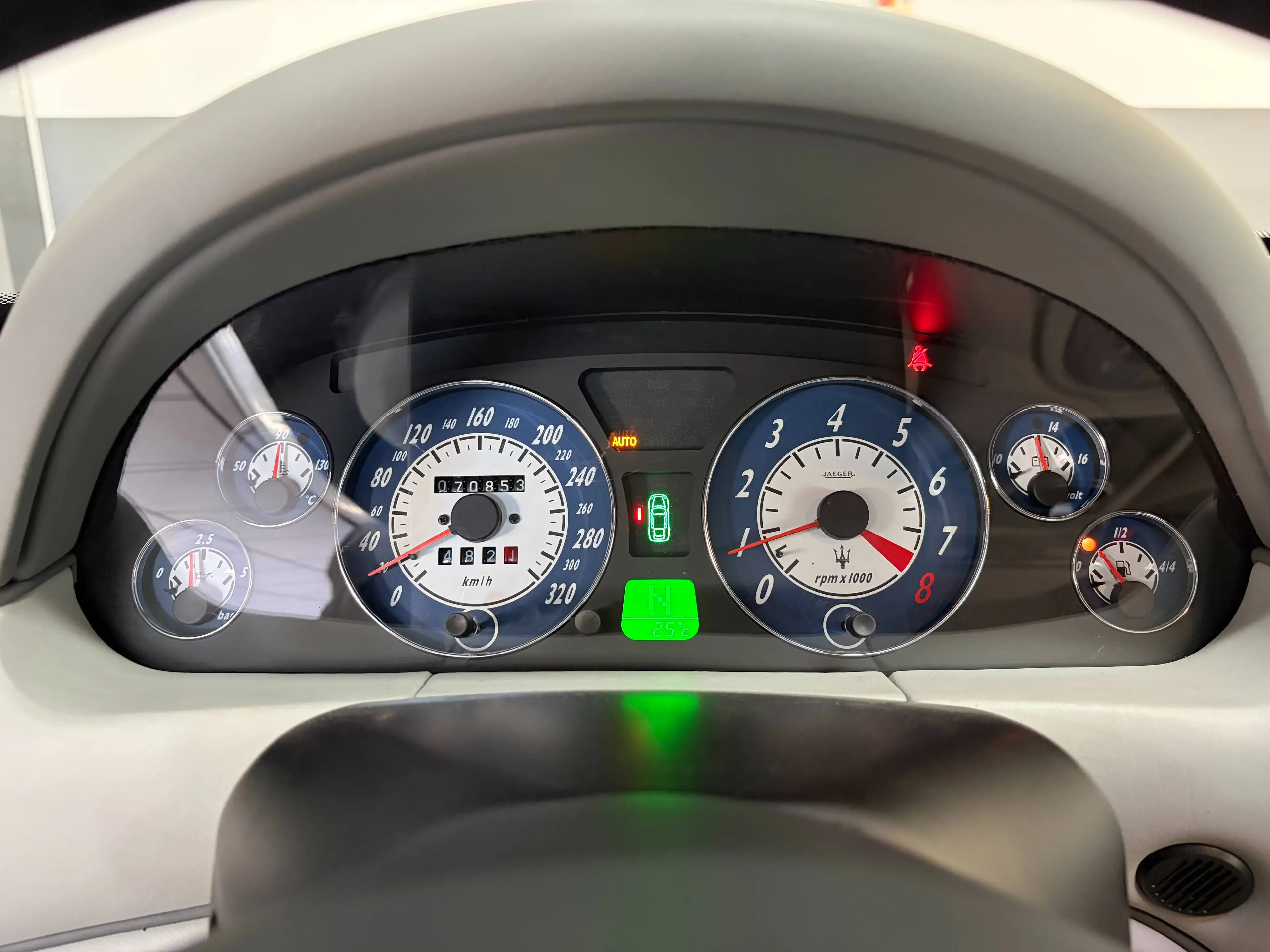 Maserati Coupe 4.2i V8 32v Cambiocorsa // GARANTIE 12 MOIS+ESSAIS ROUTIER+CARPASS// — photo 11