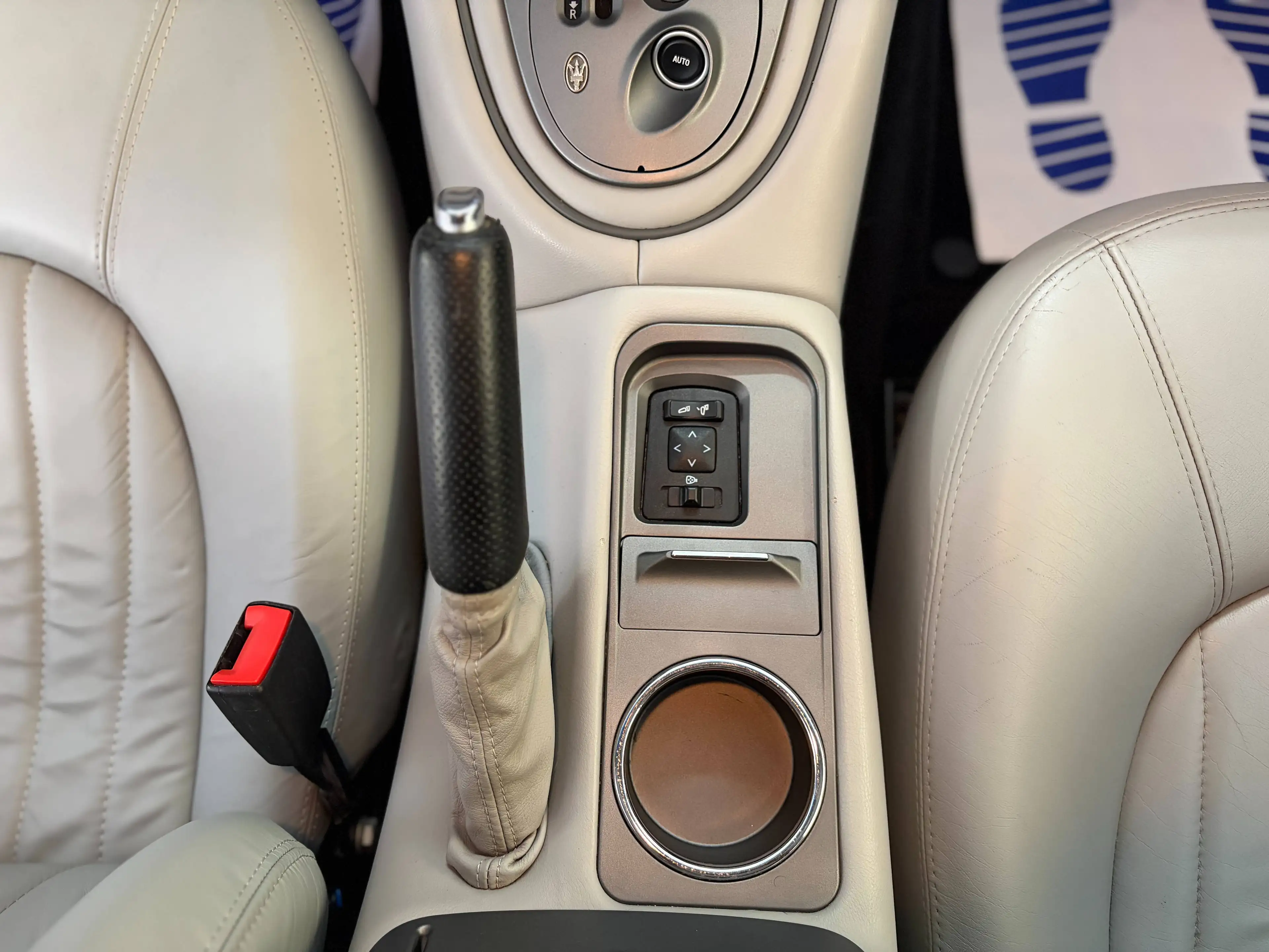 Maserati Coupe 4.2i V8 32v Cambiocorsa // GARANTIE 12 MOIS+ESSAIS ROUTIER+CARPASS// — photo 13