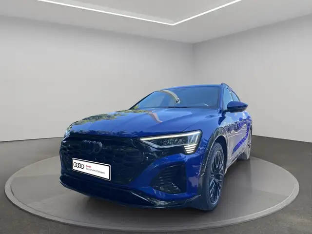 Audi Q8 E-Tron view 3