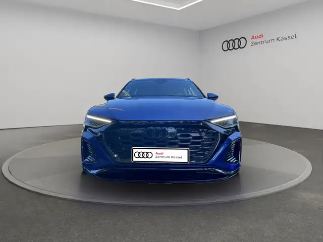 Audi Q8 E-Tron view 10