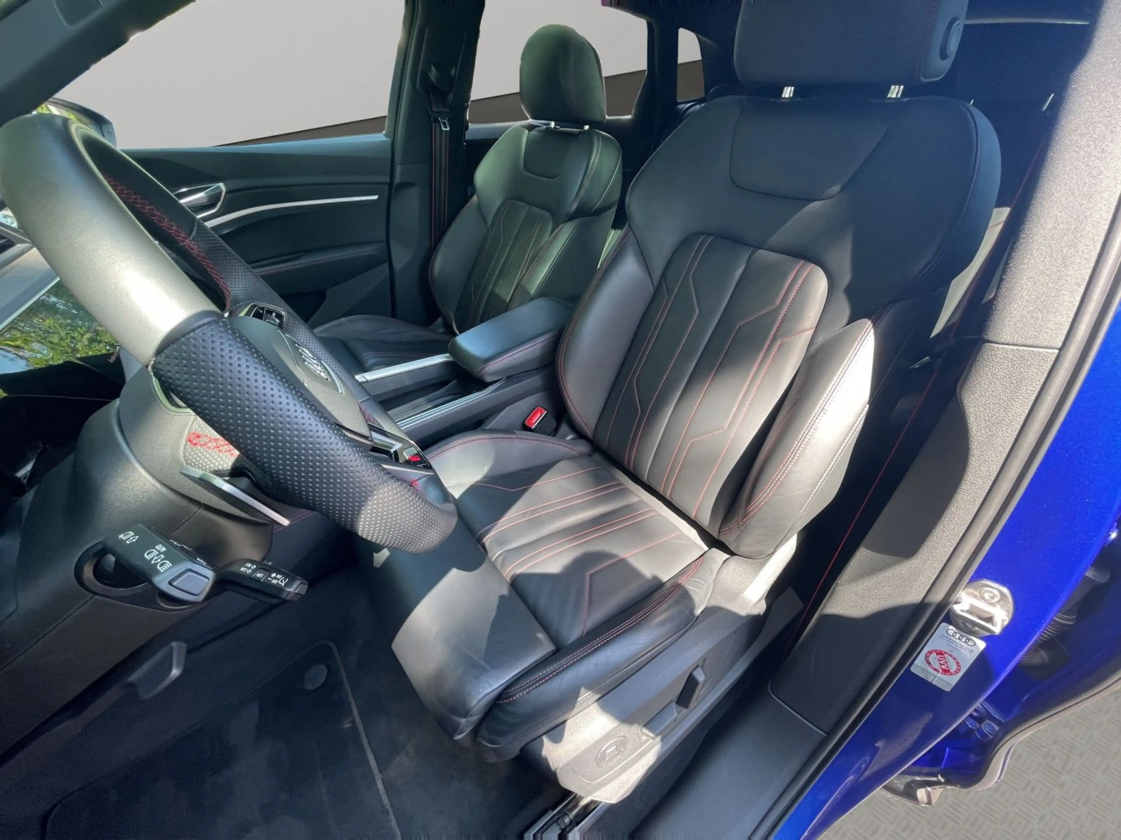 Audi Q8 e-tron Q8 55 e-tron qu. S line Matrix B&O Pano HuD AHK — photo 11