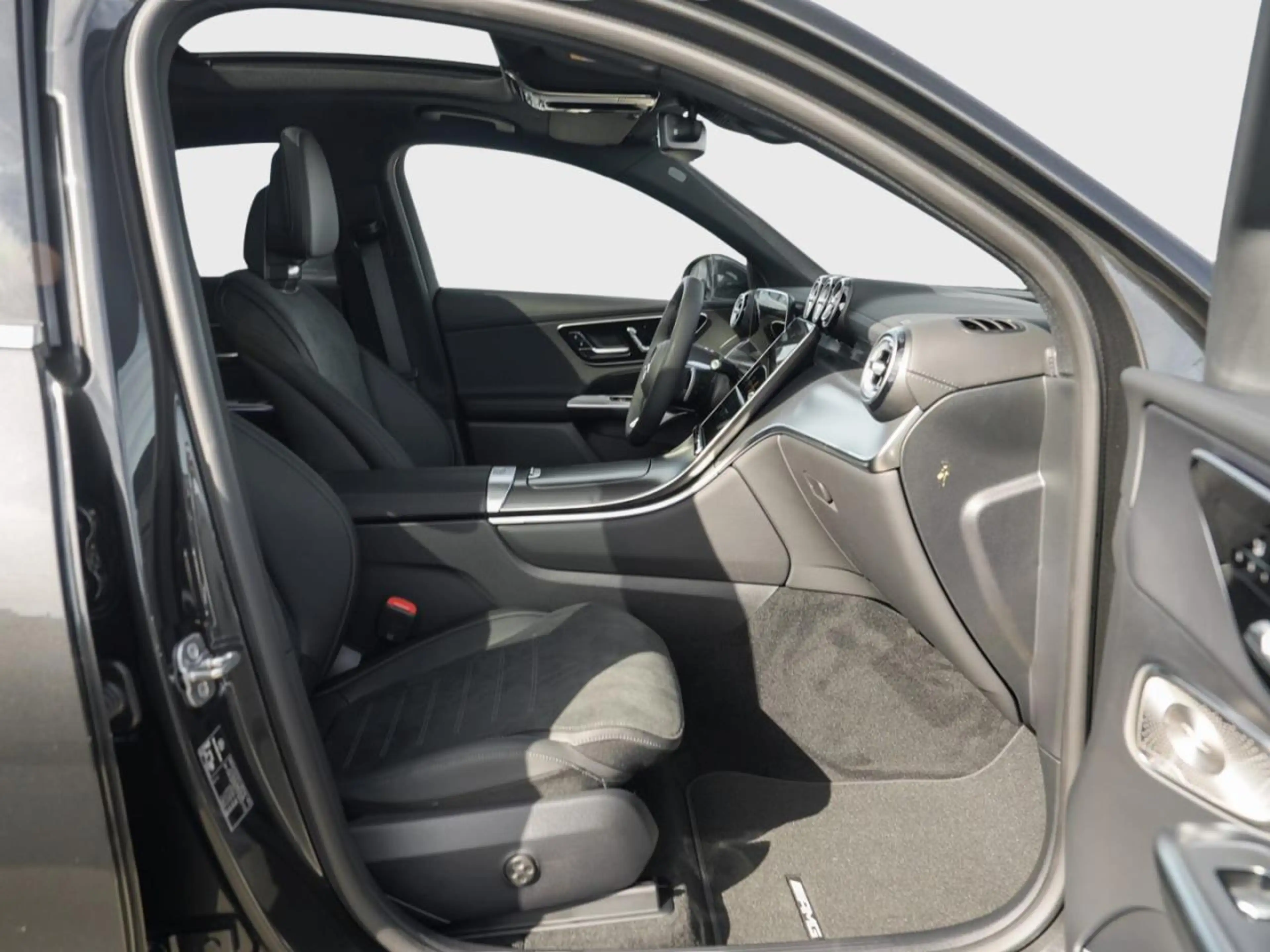 Mercedes-Benz GLC 220 d 4M Coupé AMG Panorama Distronic AHK — photo 9