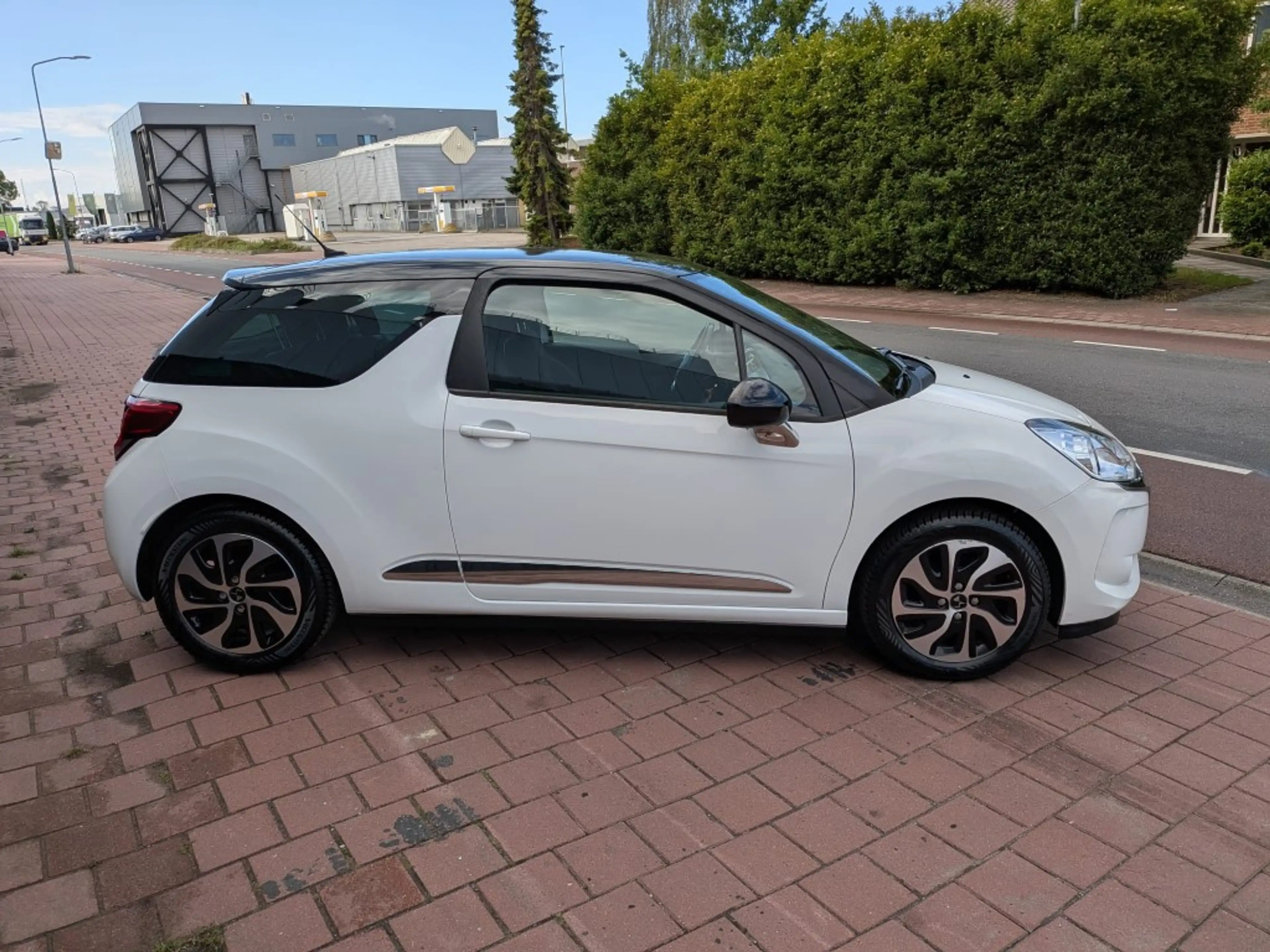 DS Automobiles DS 3 1.2 PureTech Business — photo 6