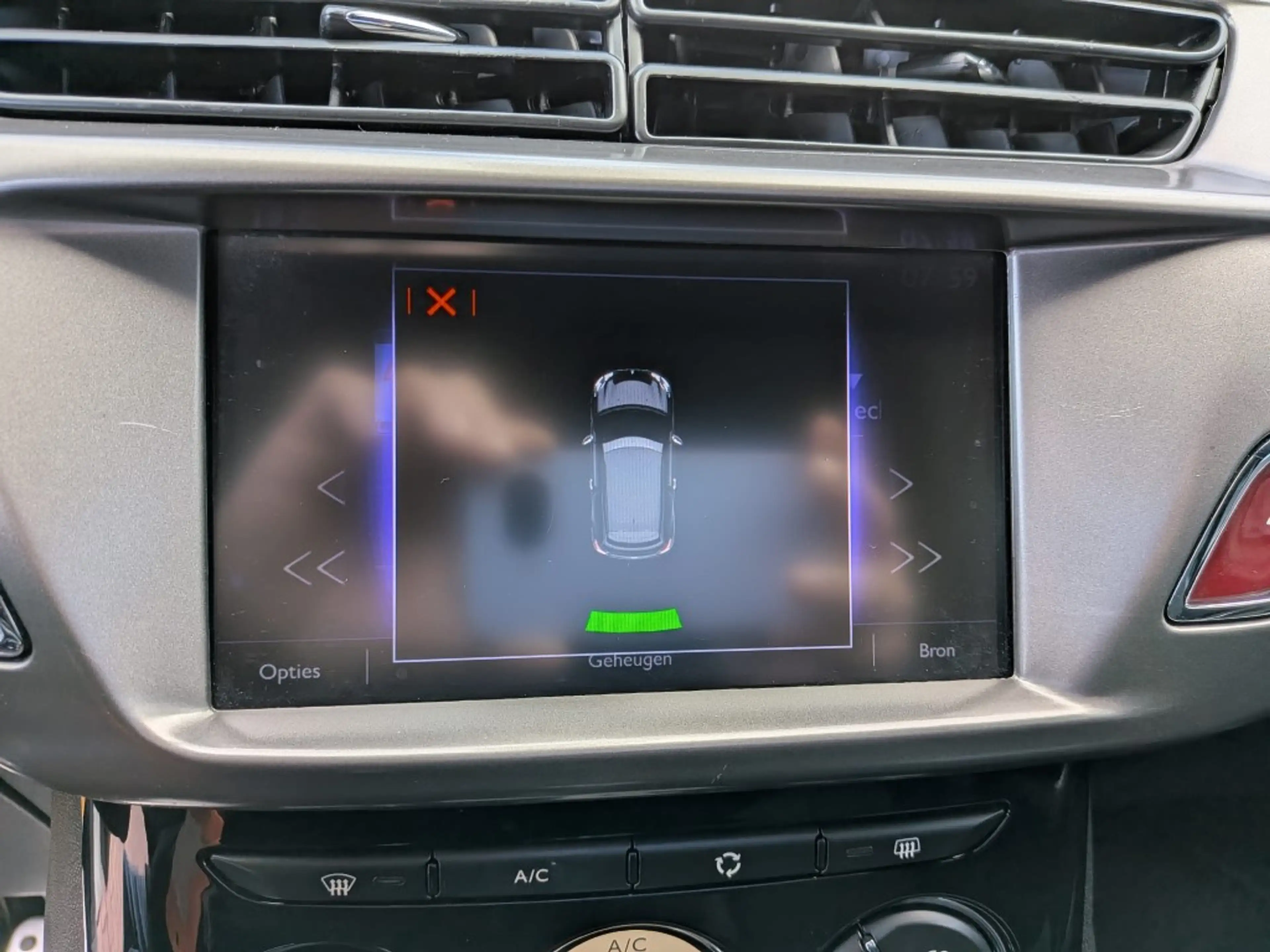 DS Automobiles DS 3 1.2 PureTech Business — photo 16