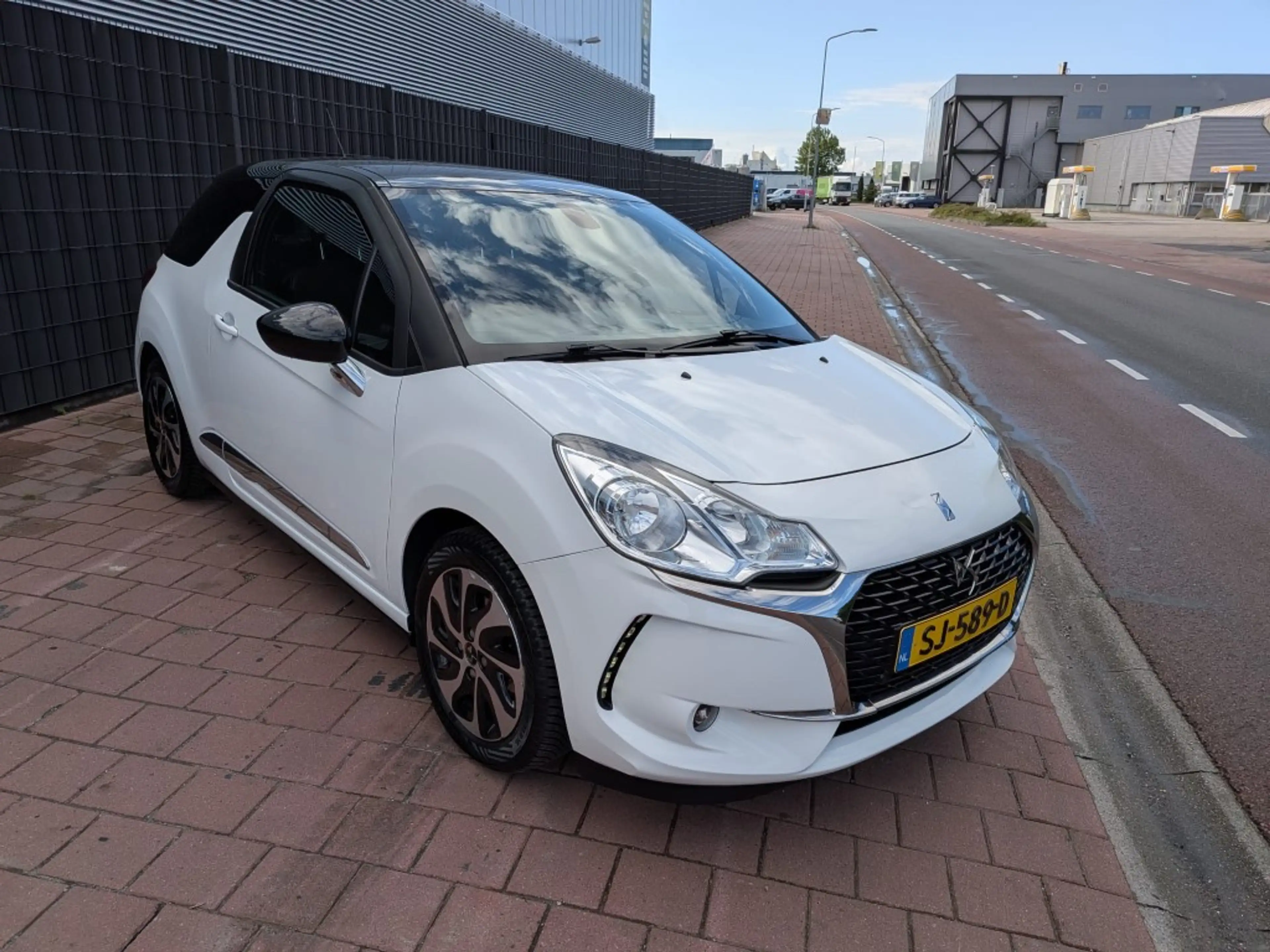 DS Automobiles DS 3 1.2 PureTech Business — photo 8