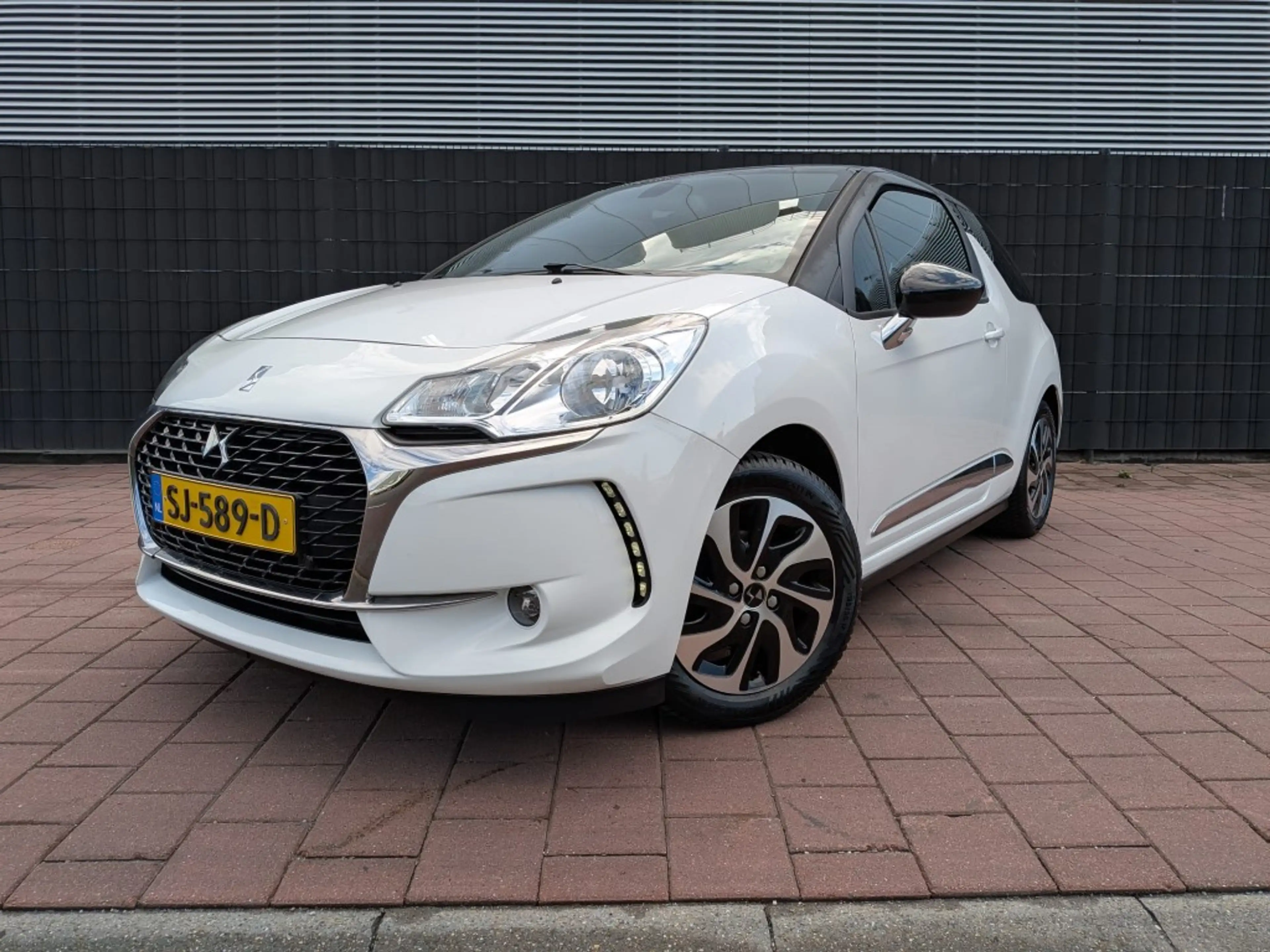 DS Automobiles DS 3 1.2 PureTech Business