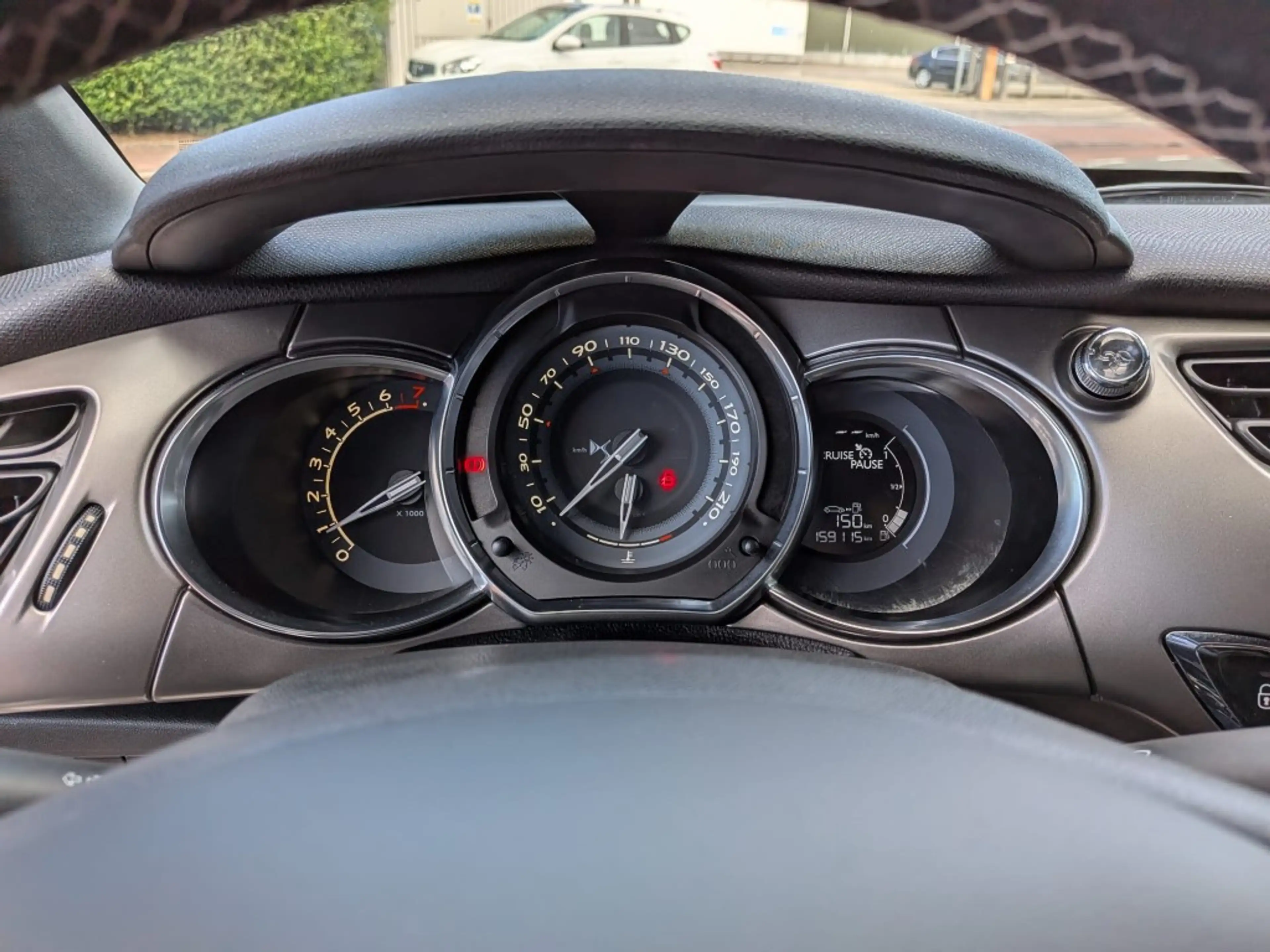 DS Automobiles DS 3 1.2 PureTech Business — photo 17