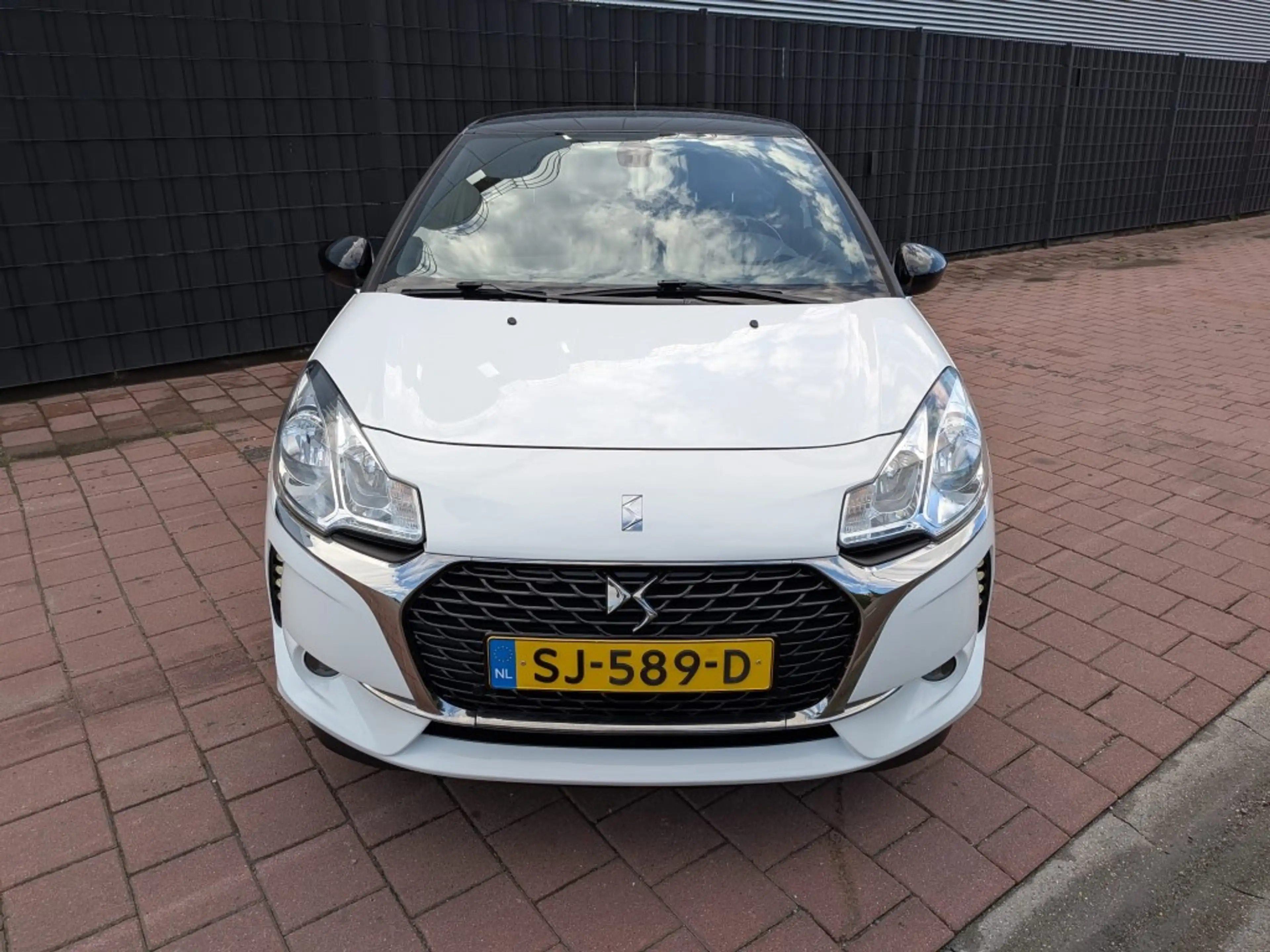 DS Automobiles DS 3 1.2 PureTech Business — photo 9