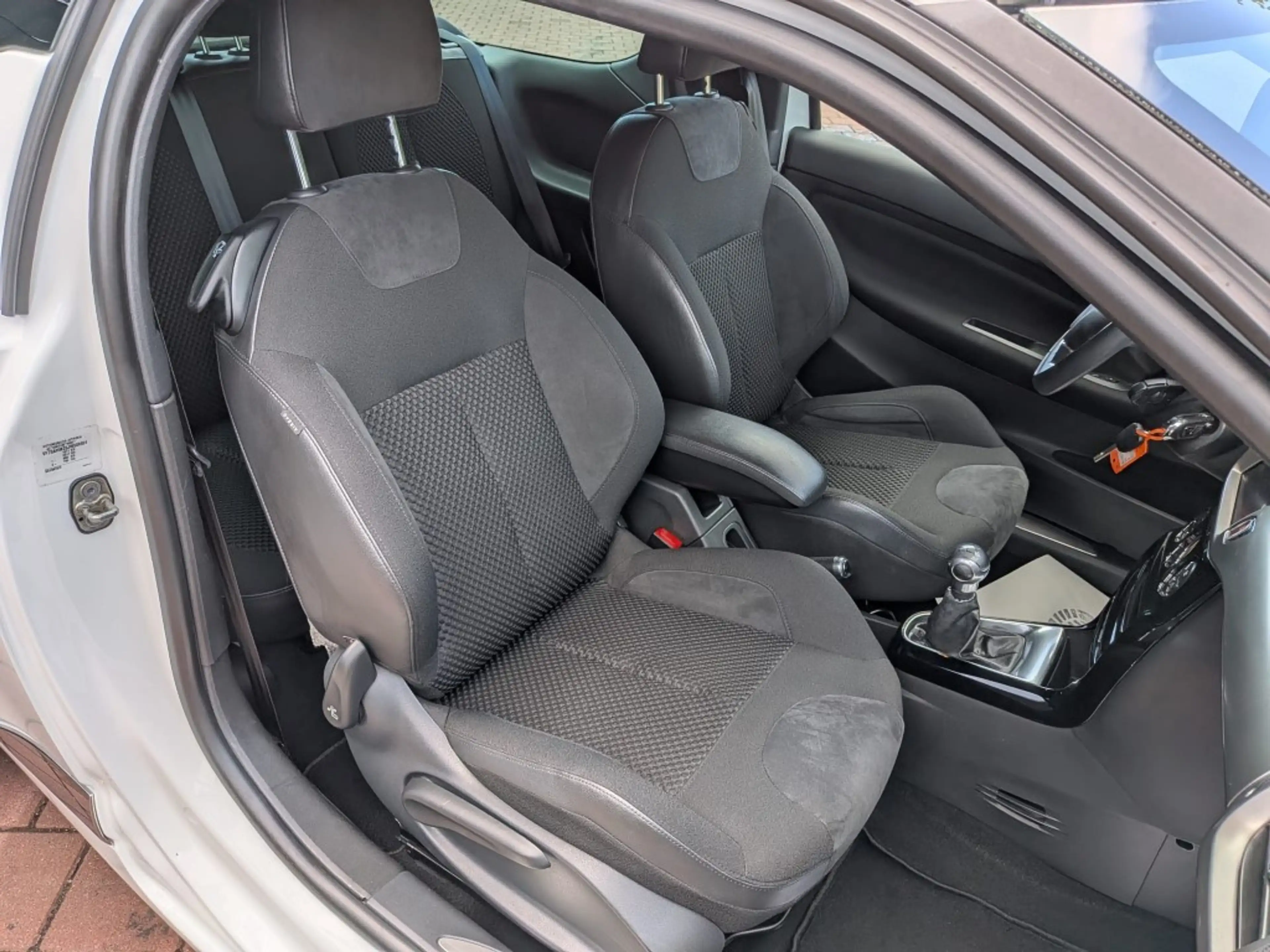 DS Automobiles DS 3 1.2 PureTech Business — photo 7