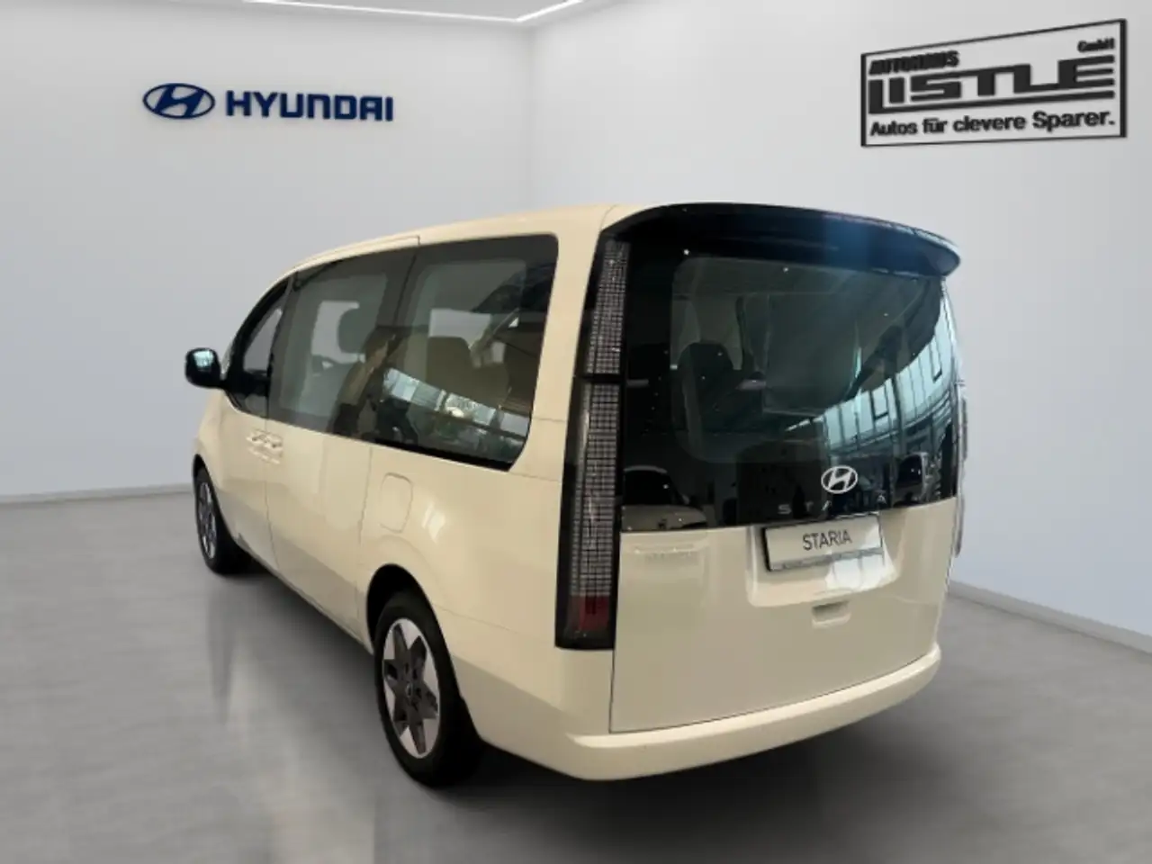 Hyundai Staria 2026