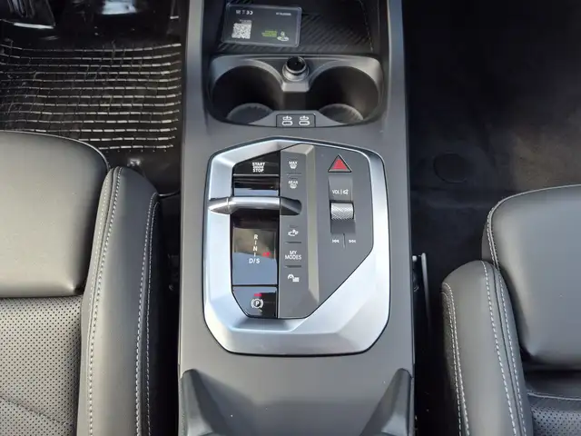 BMW 1 Series view 10