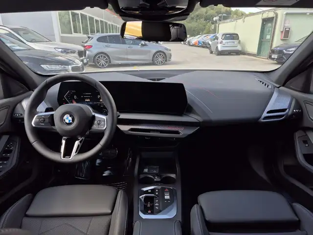 BMW 1 Series view 8
