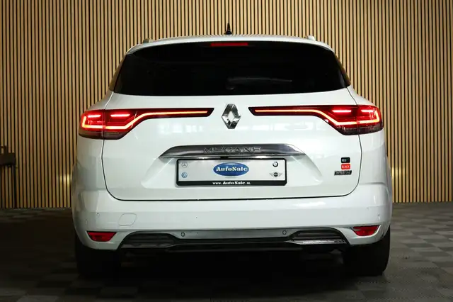 Renault Megane E-Tech view 6