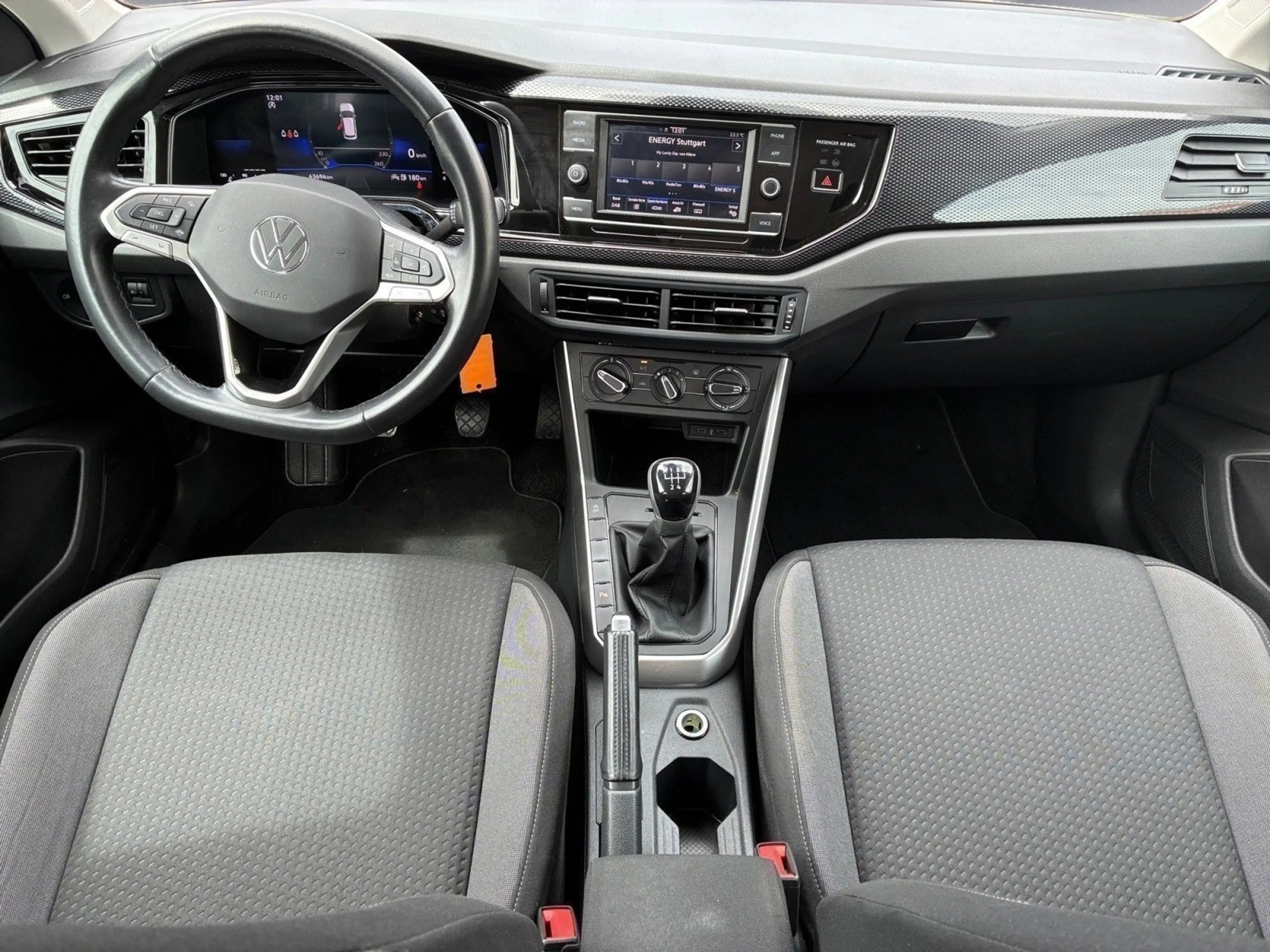 Volkswagen Taigo 1.0 TSI TEMPOMAT*KLIMA*CARPLAY*LED*PDC* — photo 10