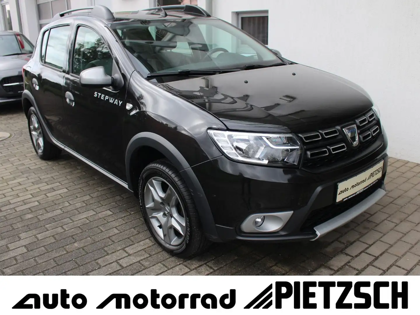 Dacia Sandero II Stepway Anniversary 0.9 TCe Navi SHZ Noir - 1