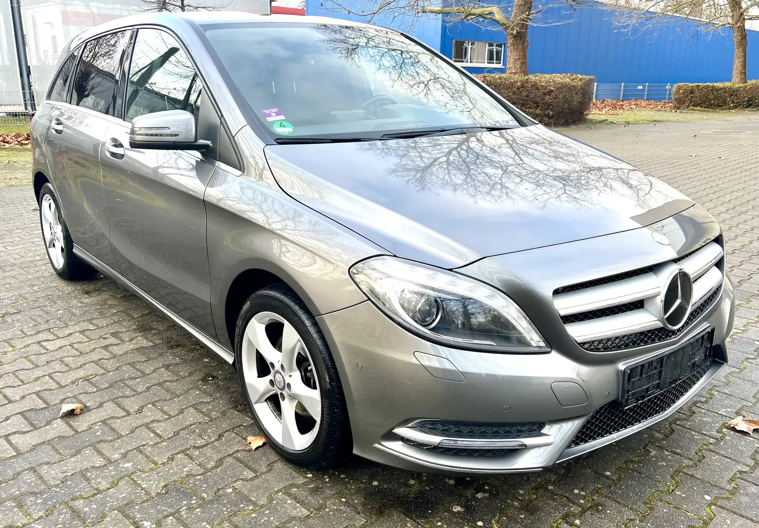 Mercedes-Benz B 200 CDI KLIMAAUT-NAVI-KAMERA-SITZHEIZU-1.HAND Gris - 1