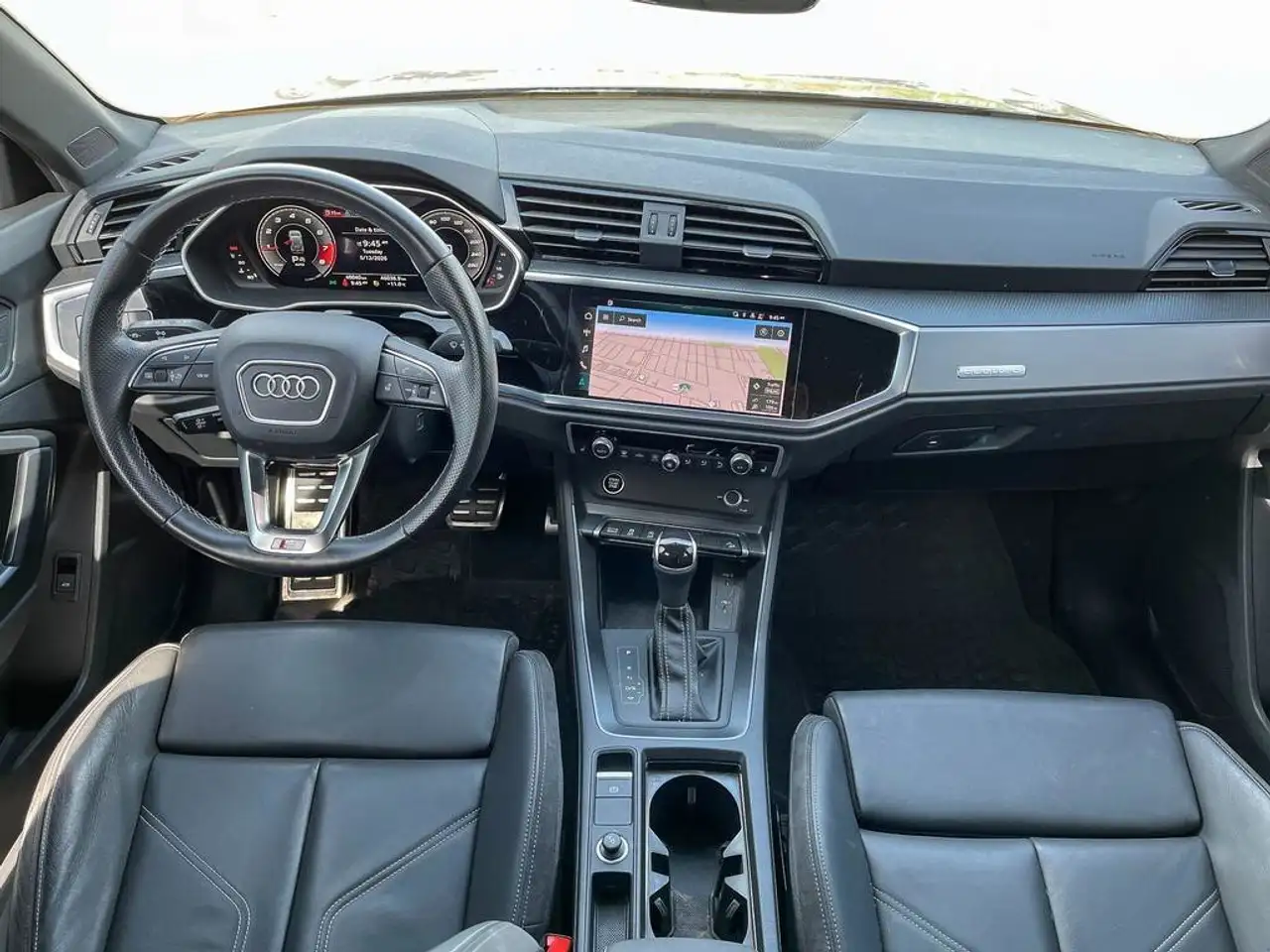 Audi Q3 снимка Audi Q3